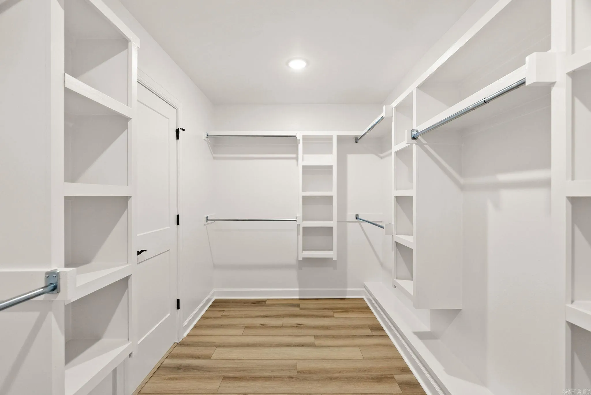 Property at 121  Natural trail - Image 35