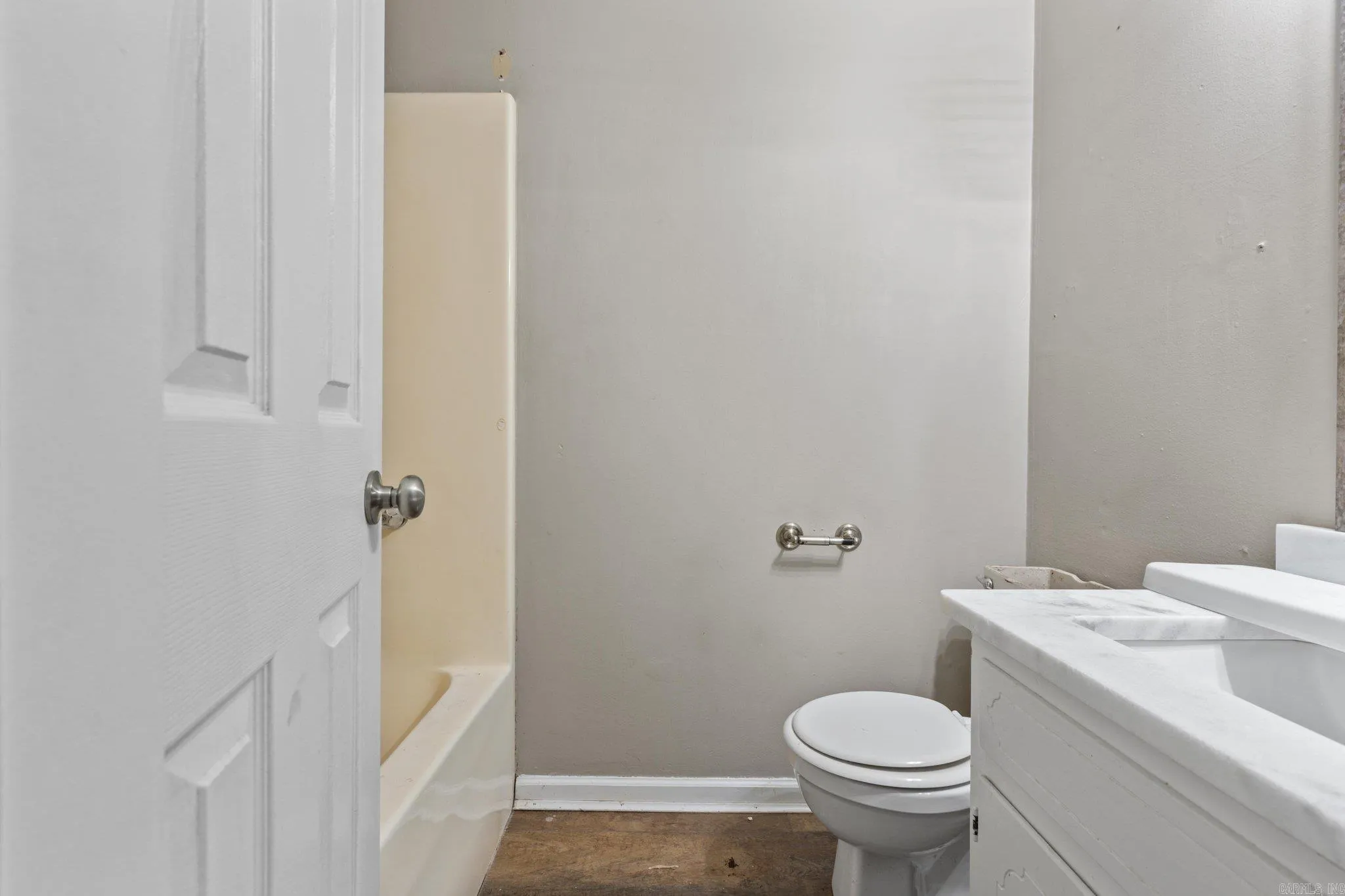 Property at 204  Whitefield - Image 12