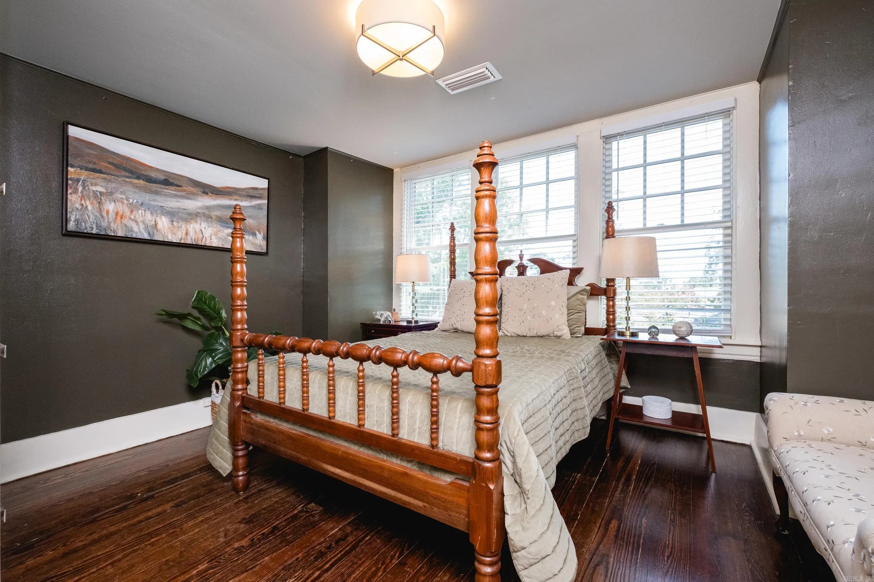 Property at 301 N Woodrow - Image 30
