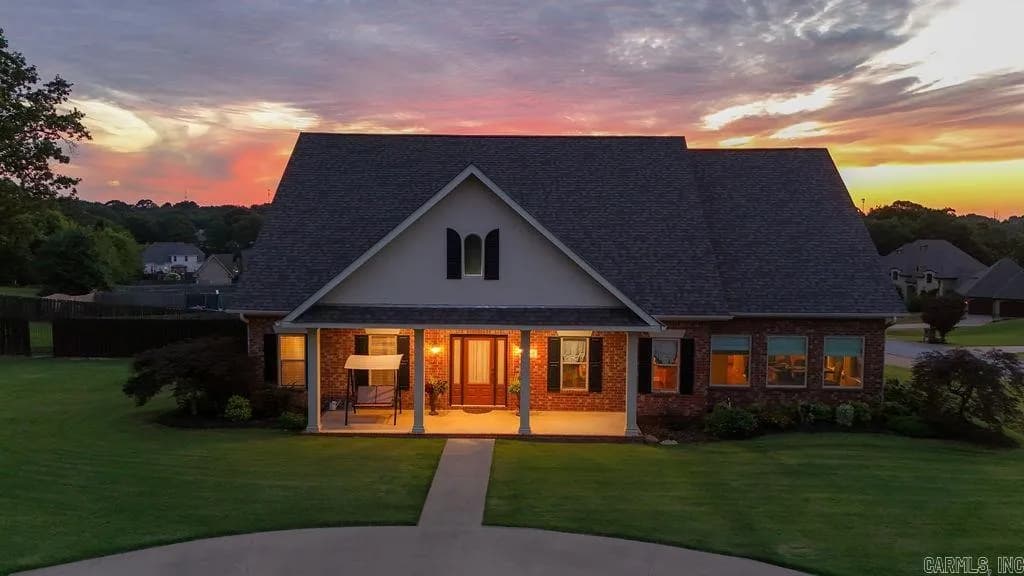 Property at 4301  Woodcrest - Image 5