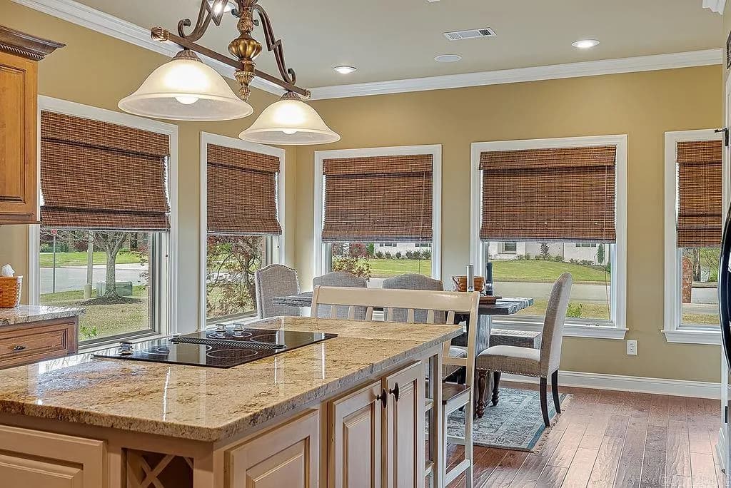Property at 4301  Woodcrest - Image 14