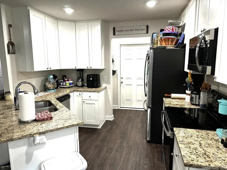 Property at 106  Ponderosa - Image 18