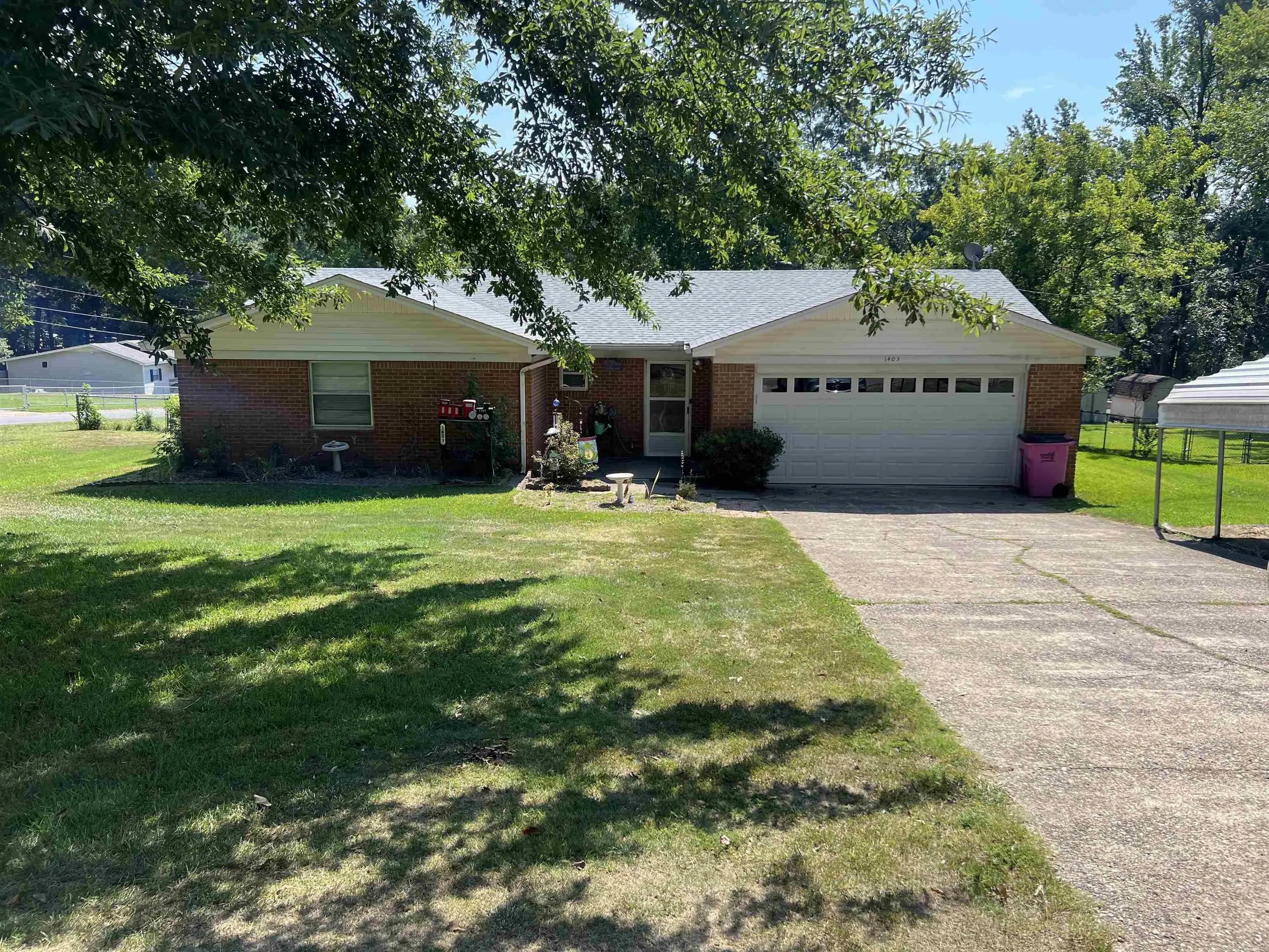Property at 1403 N Shady