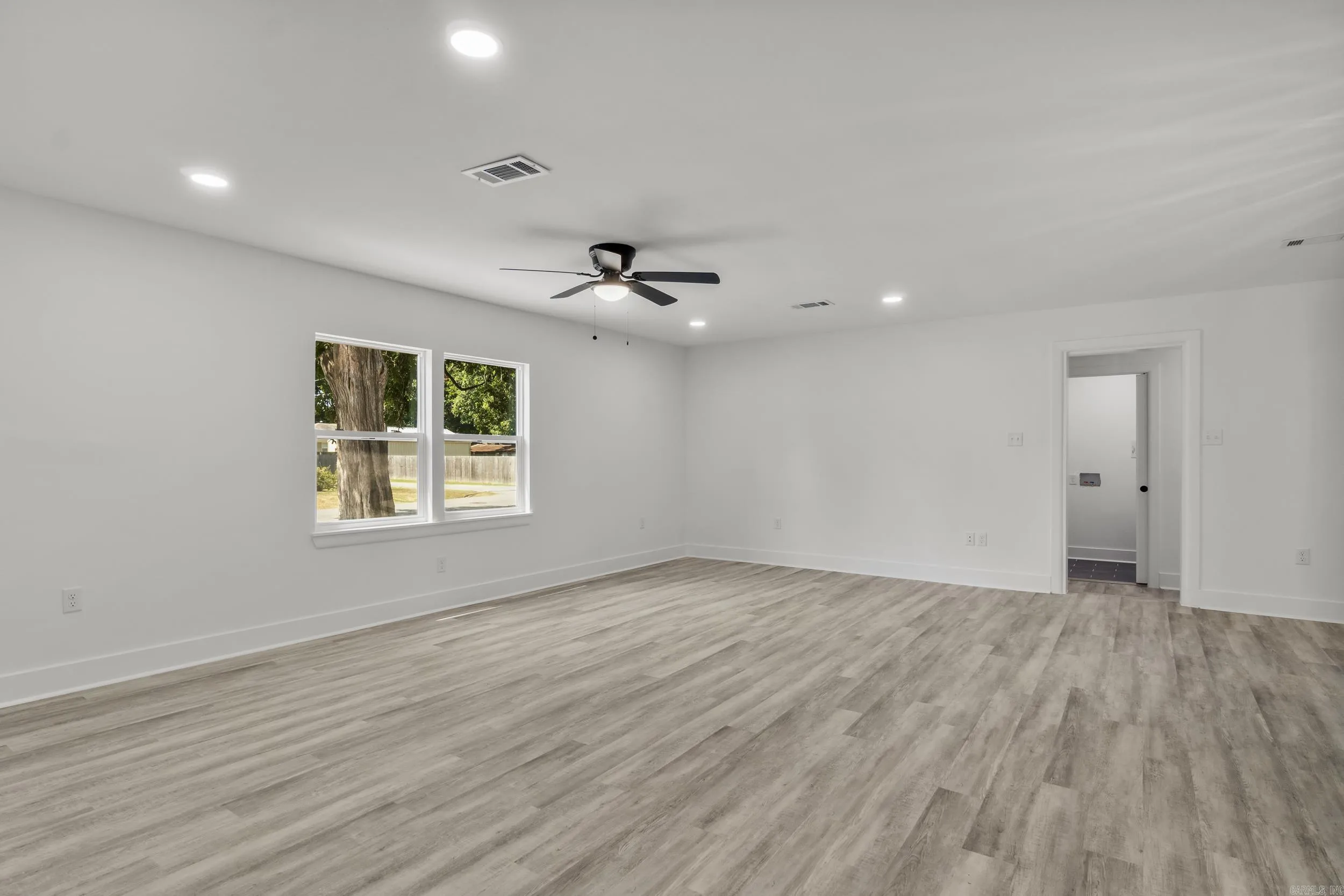 Property at 418 W 4th - Image 5