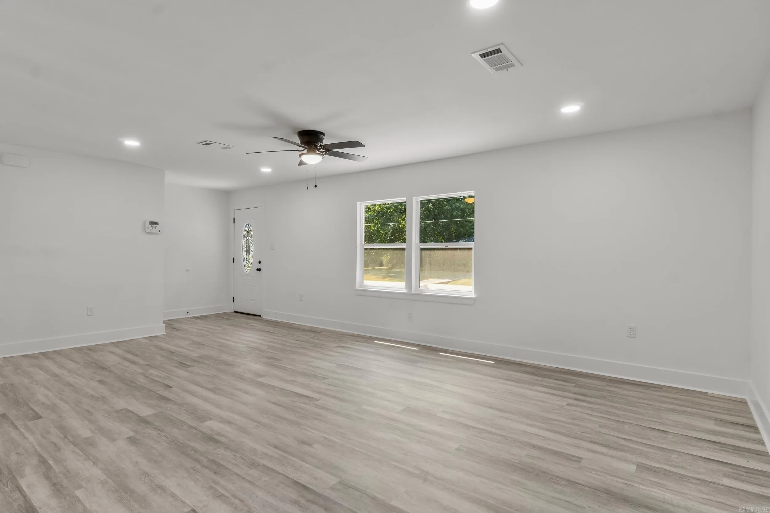 Property at 418 W 4th - Image 4
