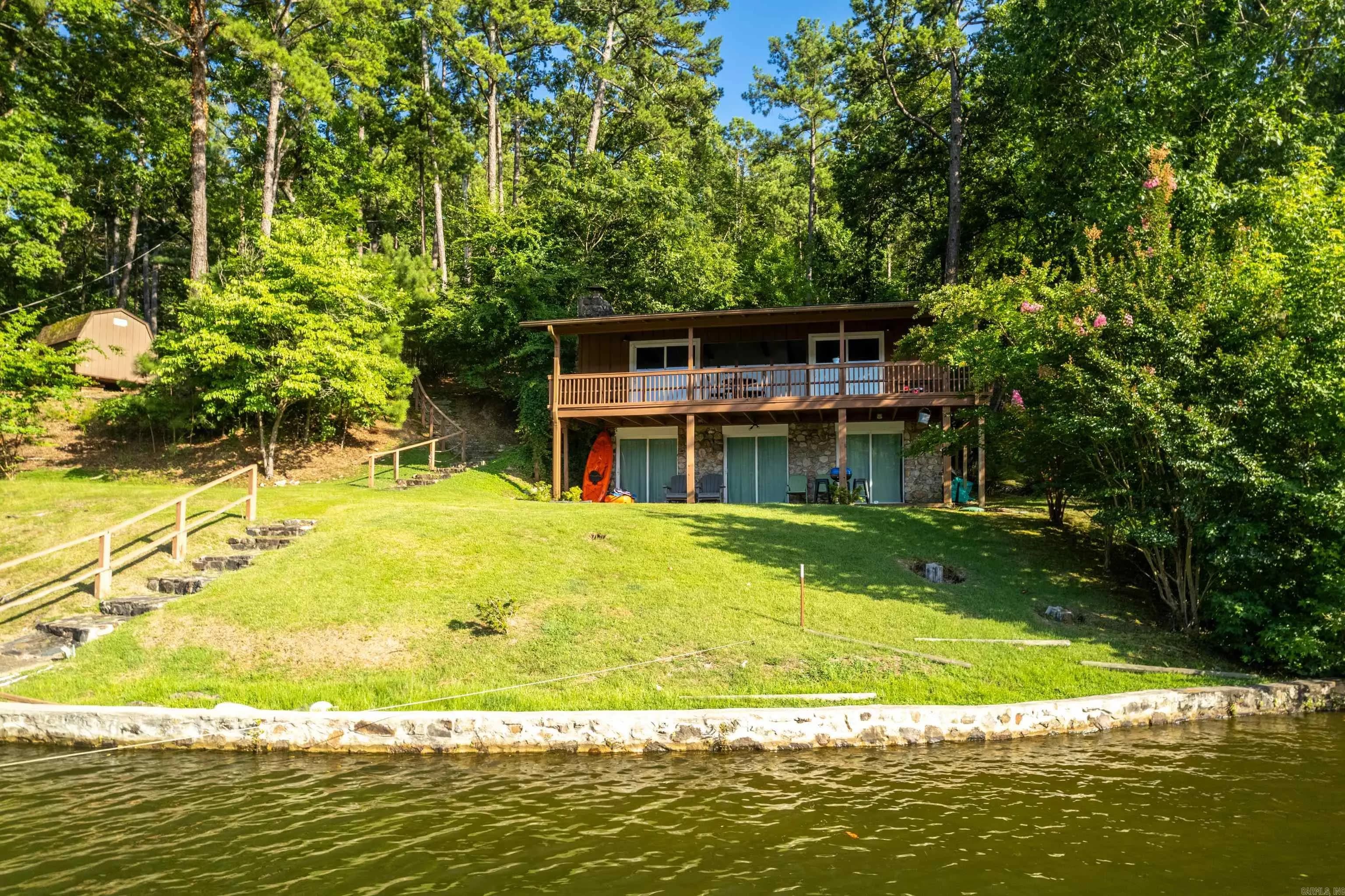 Property at 240  Lake harbor - Image 3