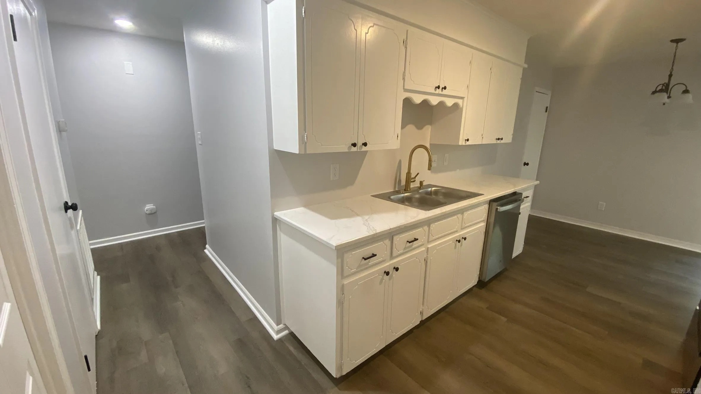 Property at 23  Barnwell - Image 14