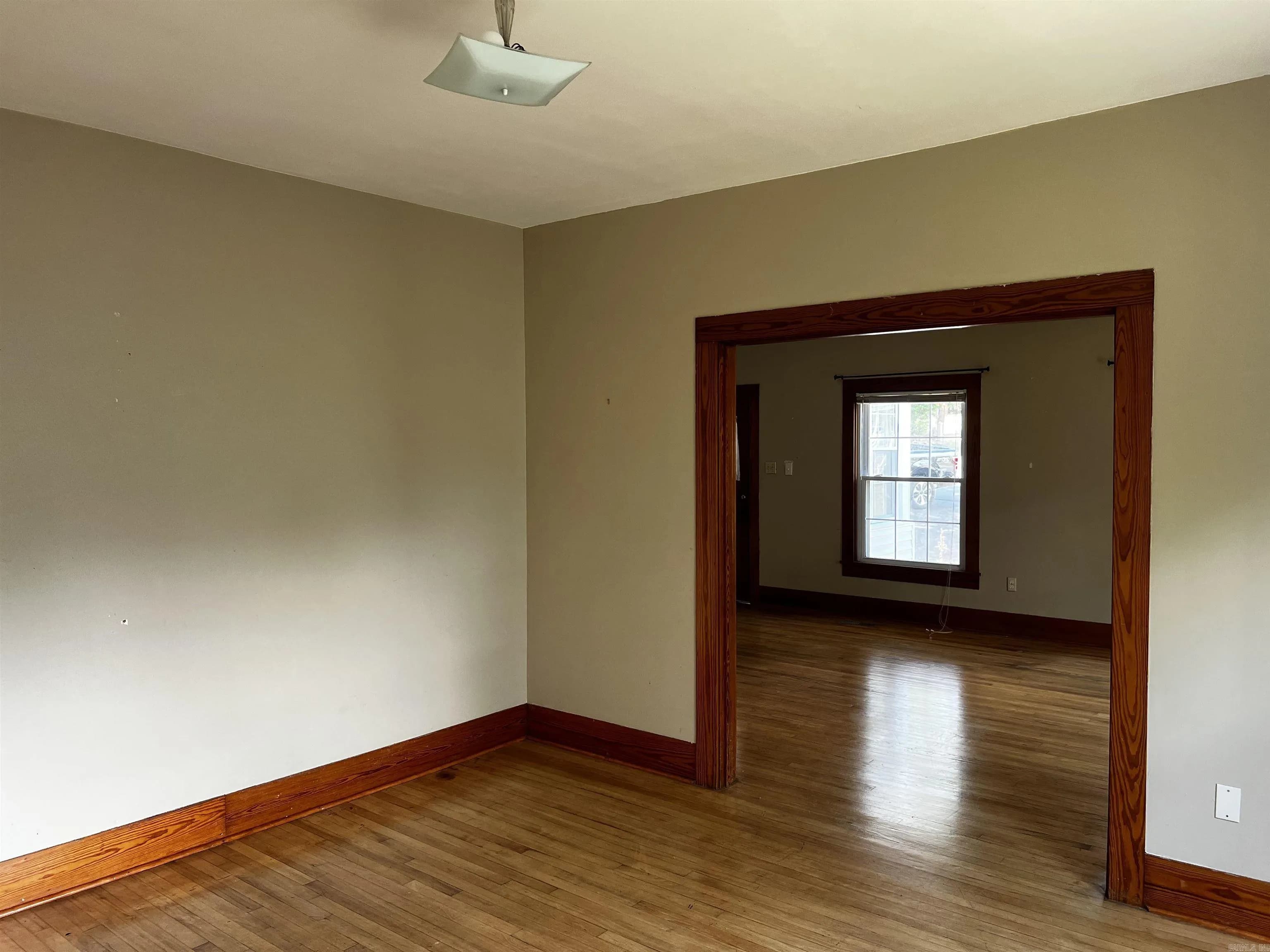 Property at 609 W Pine street - Image 5