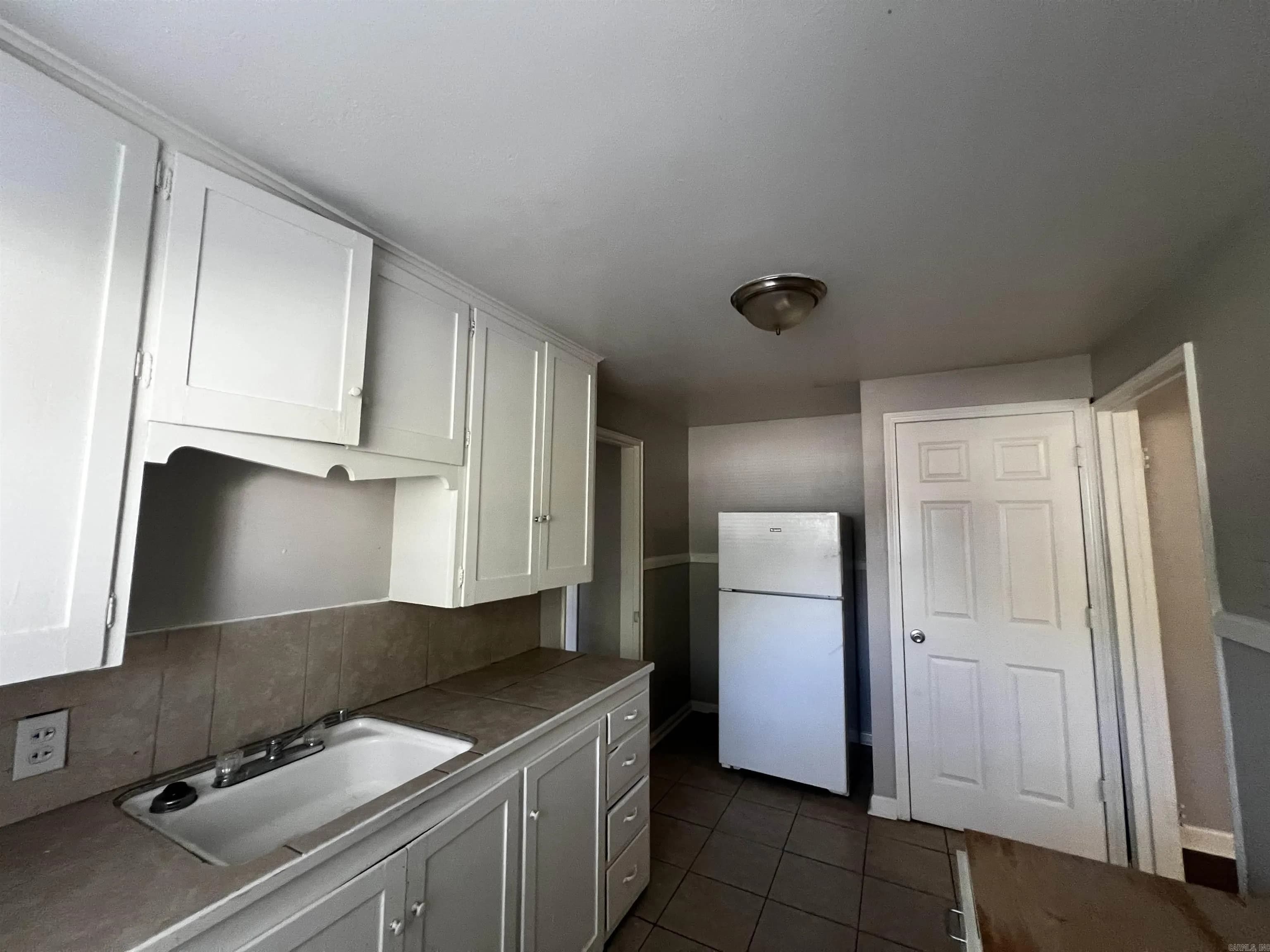 Property at 1504  Allen st. #4 - Image 3