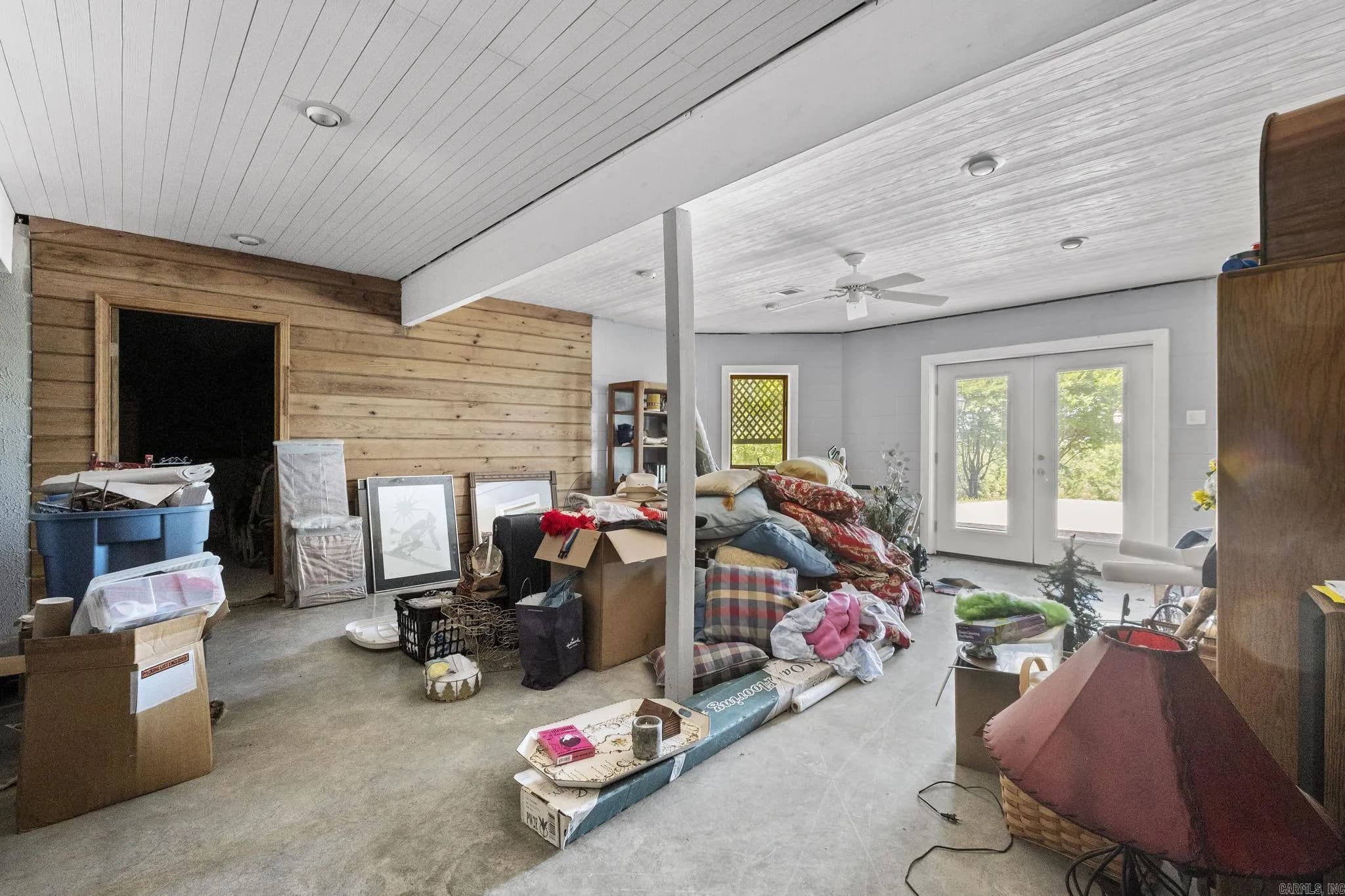 Property at 140  Vineyard - Image 23