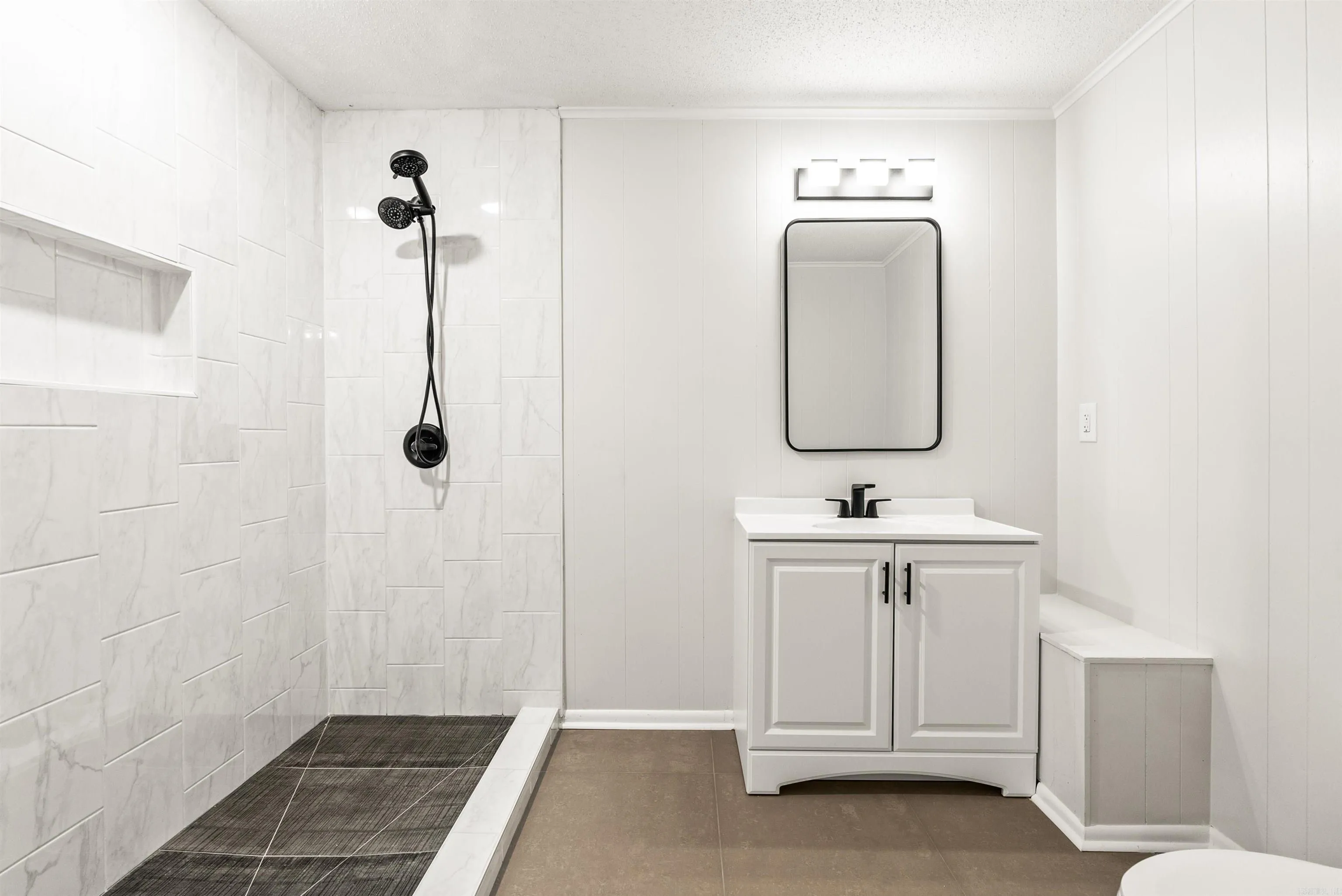 Property at 7000  Comanche - Image 43
