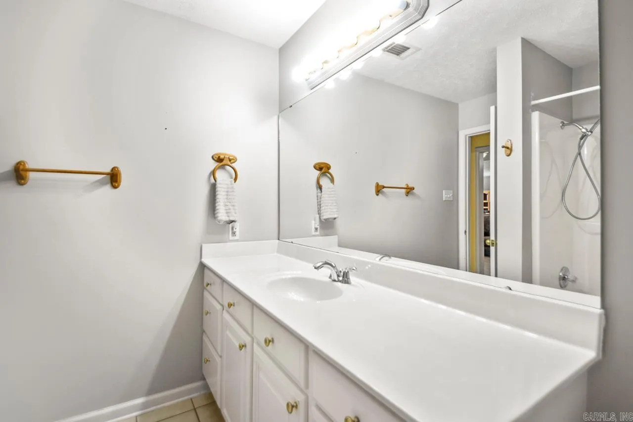 Property at 25 W Skyline - Image 23