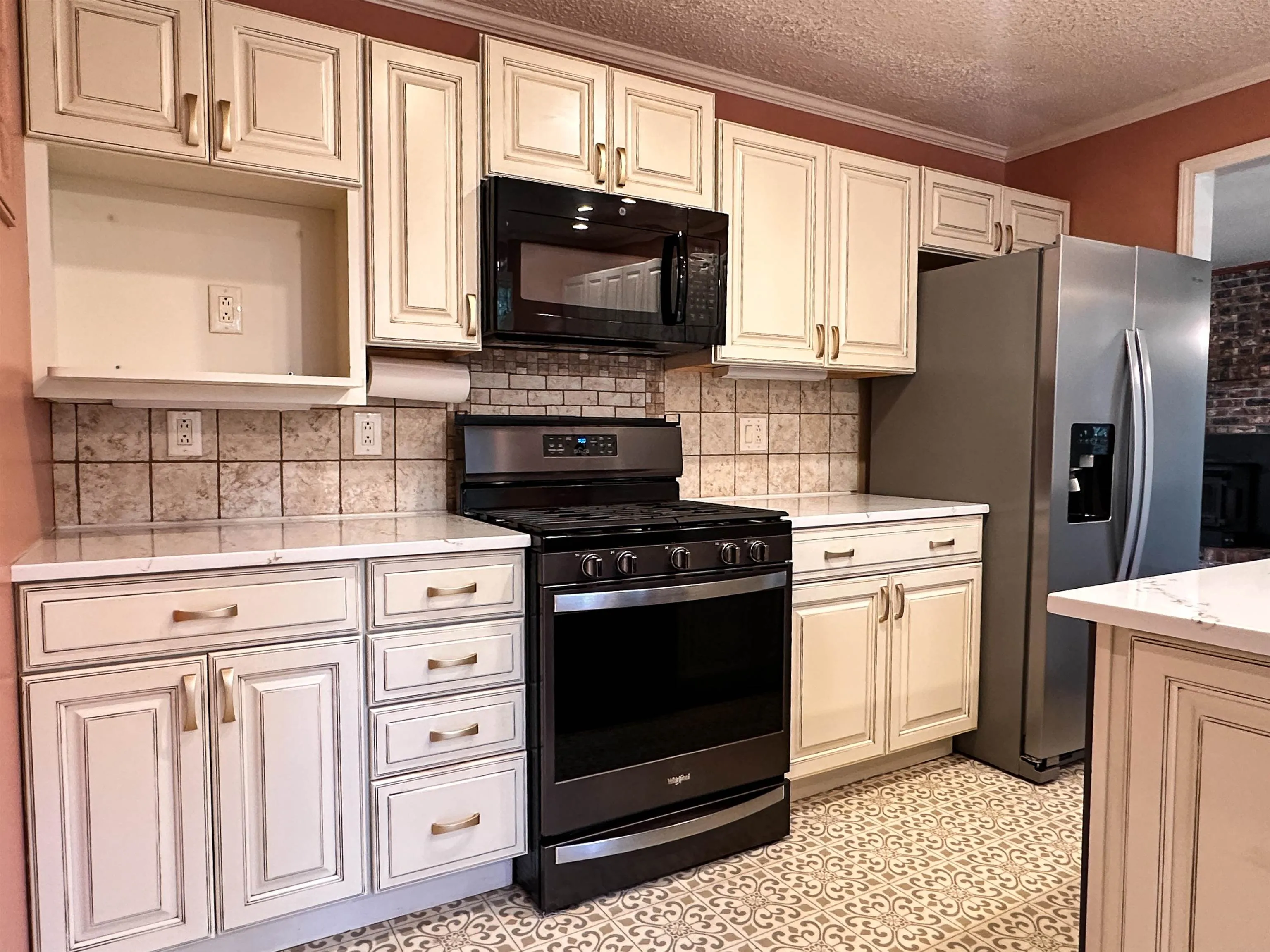 Property at 268  Bermuda - Image 18