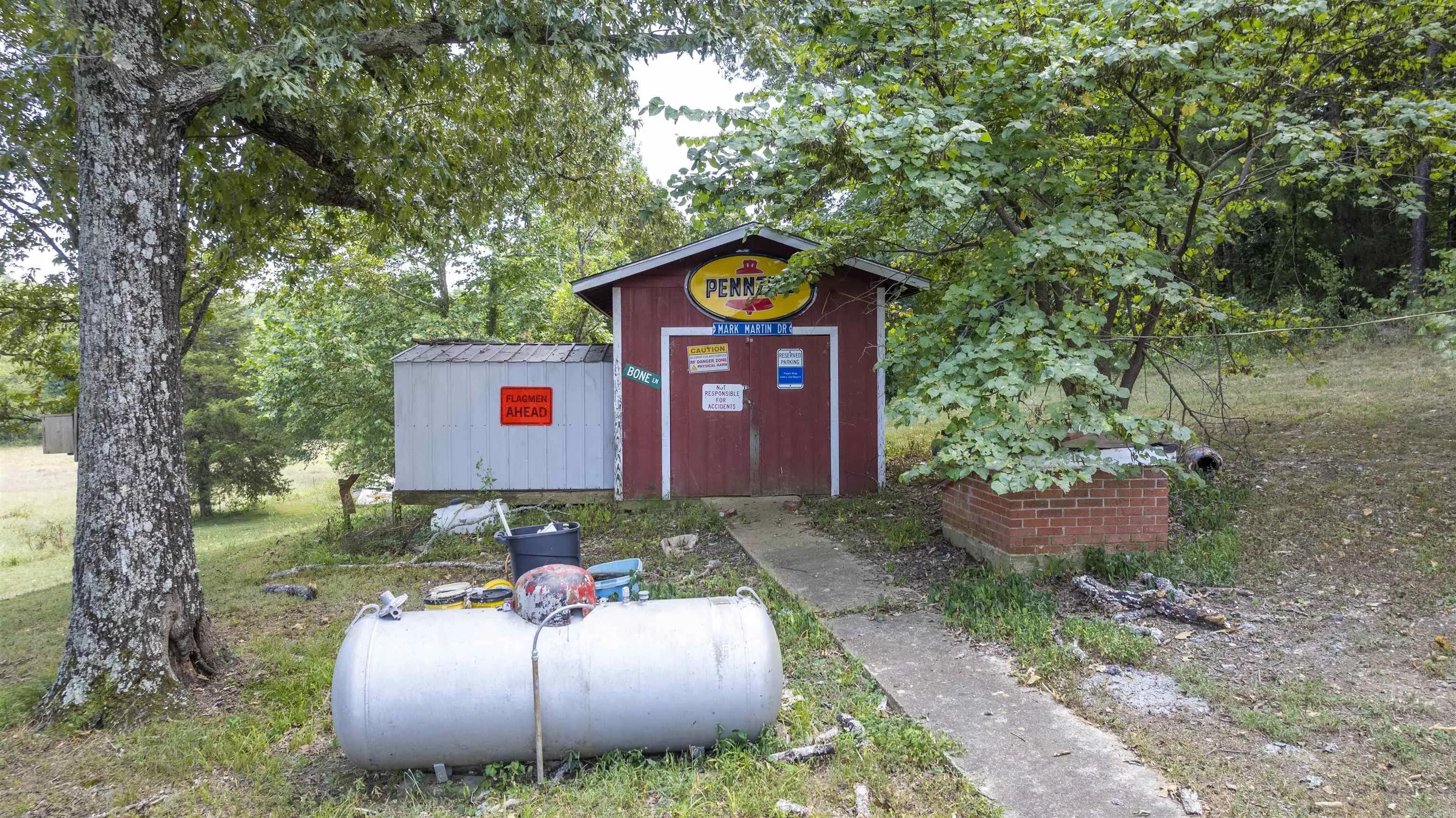 Property at 6820  White dr. - Image 8