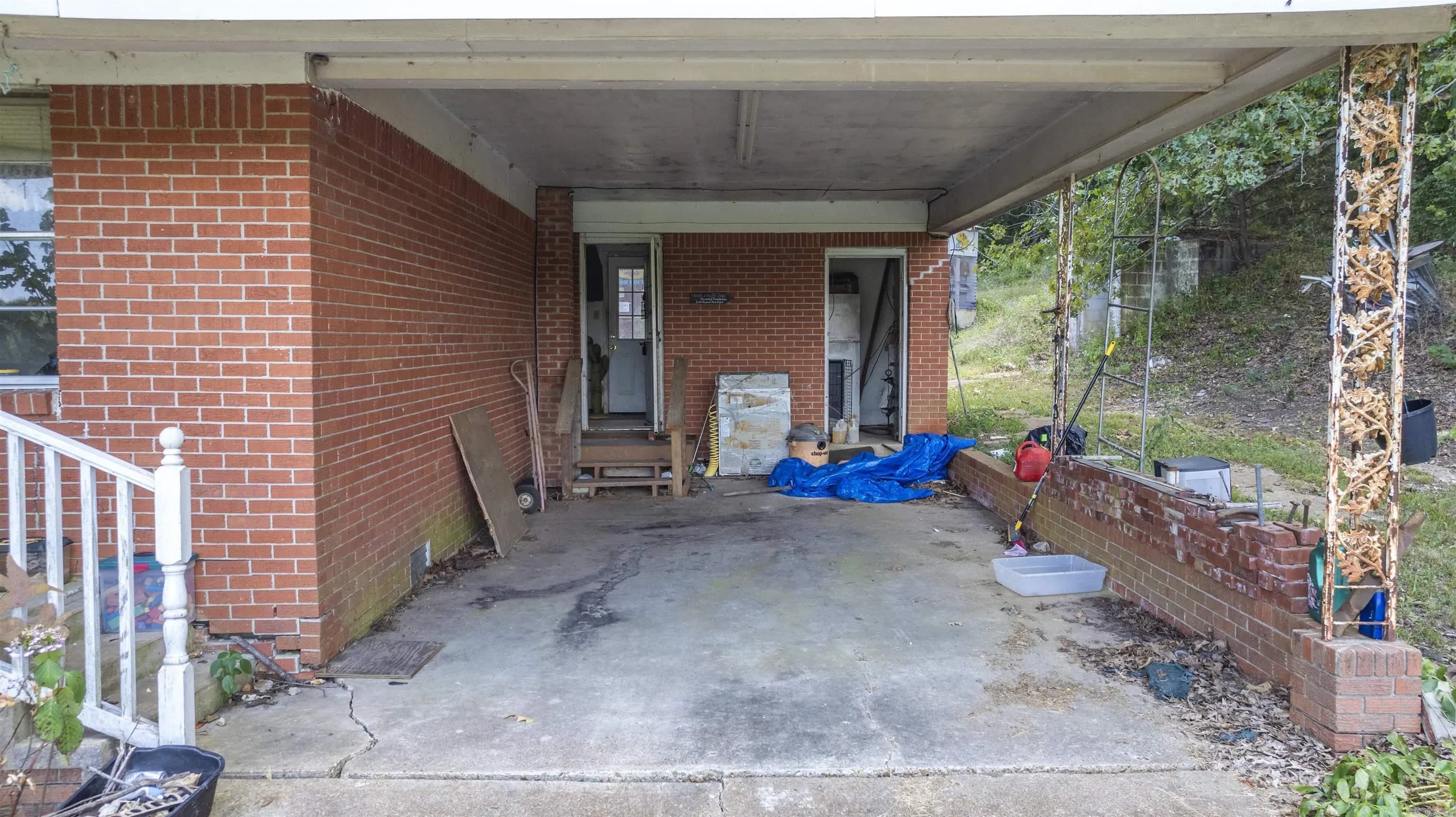 Property at 6820  White dr. - Image 10