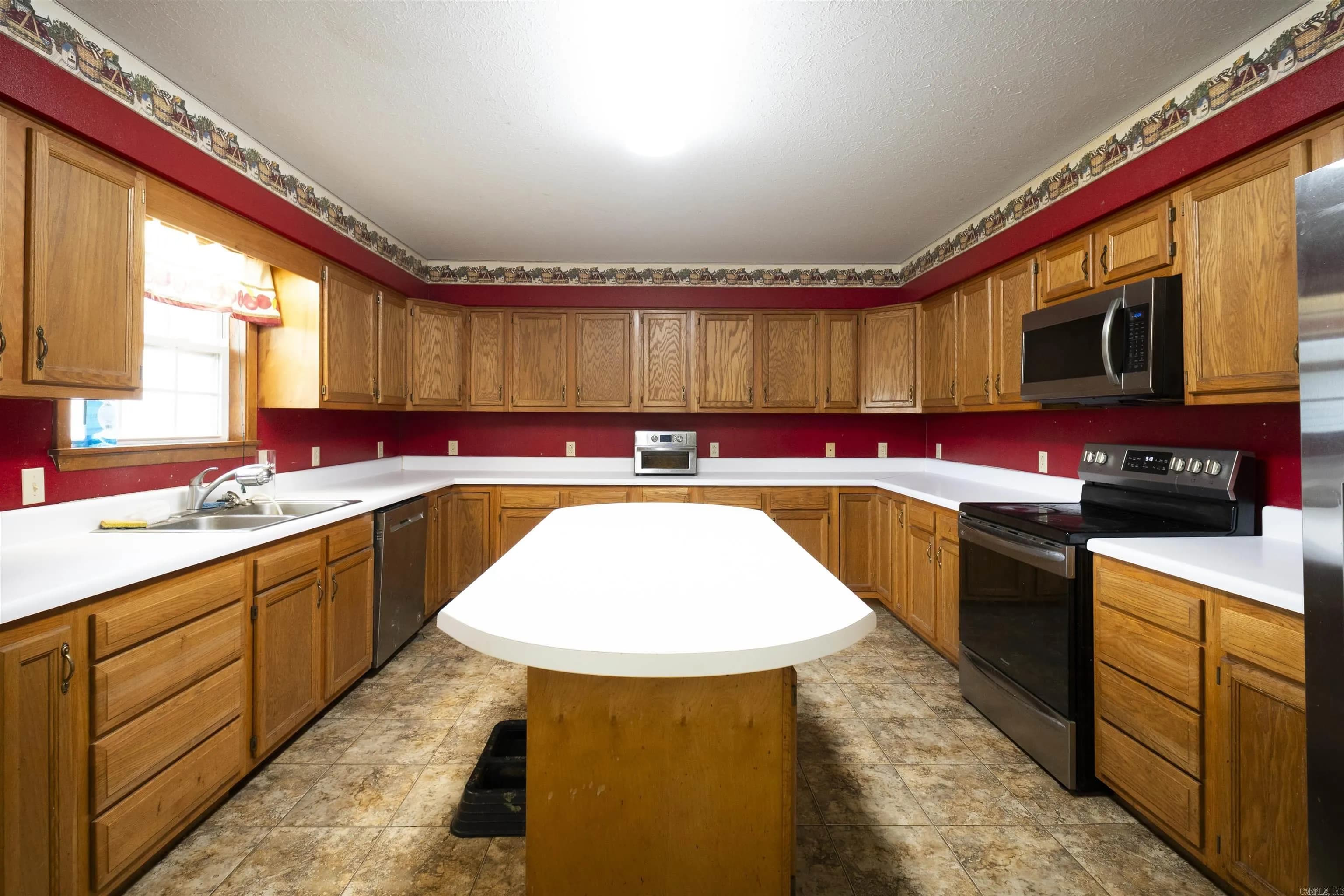 Property at 121  Arkansas - Image 2