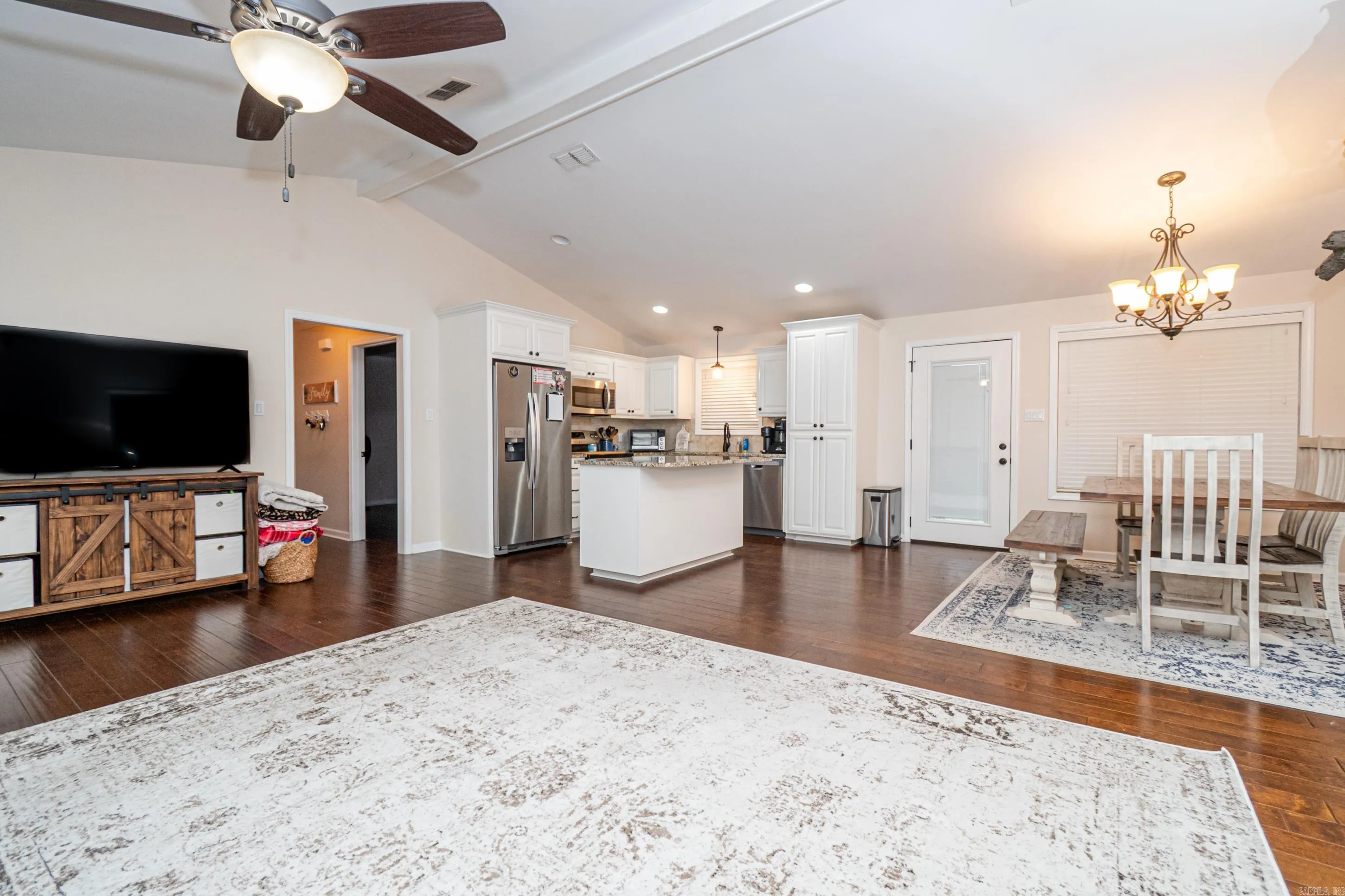 Property at 107  Clear cv - Image 12