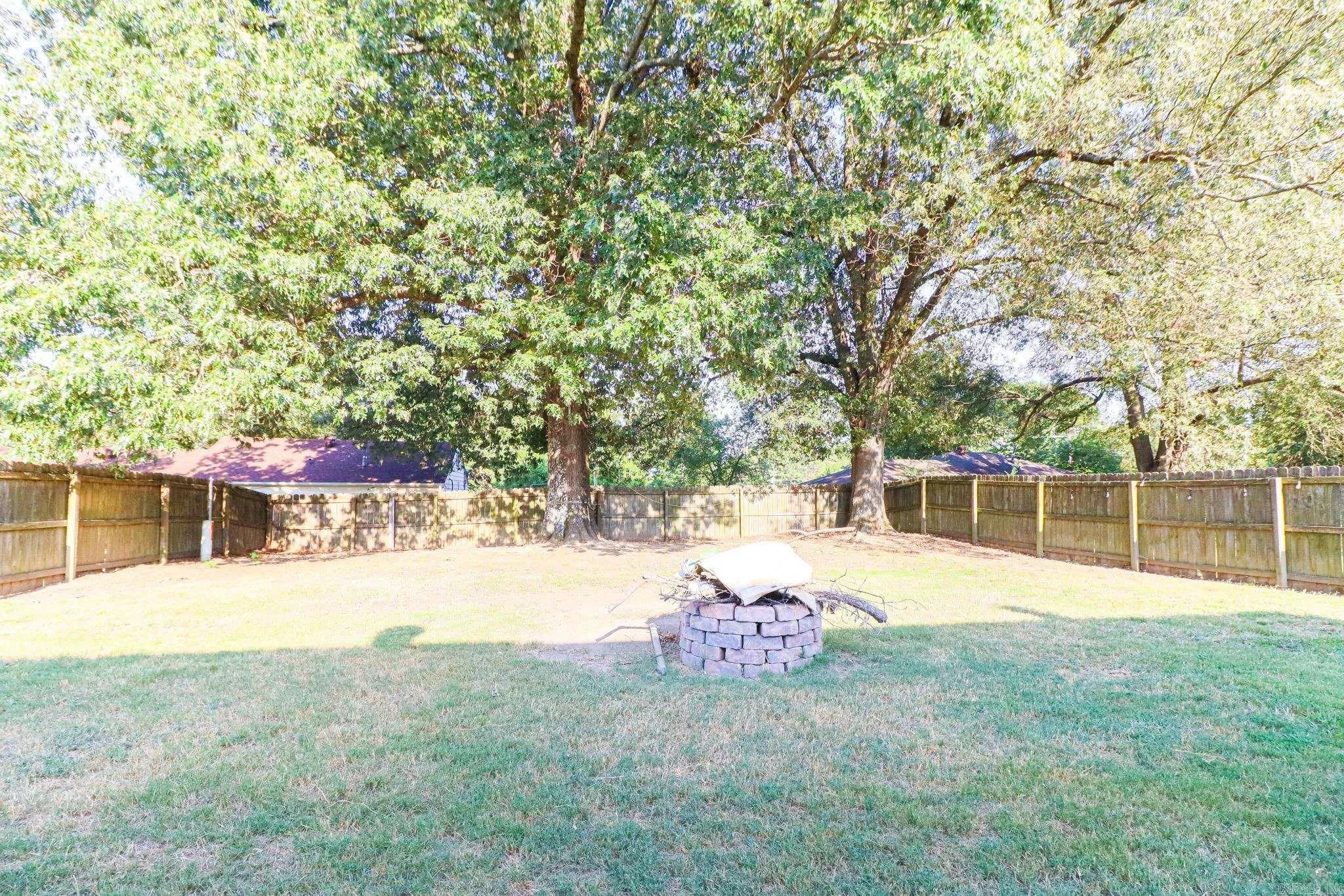 Property at 724  Crescent cove - Image 23