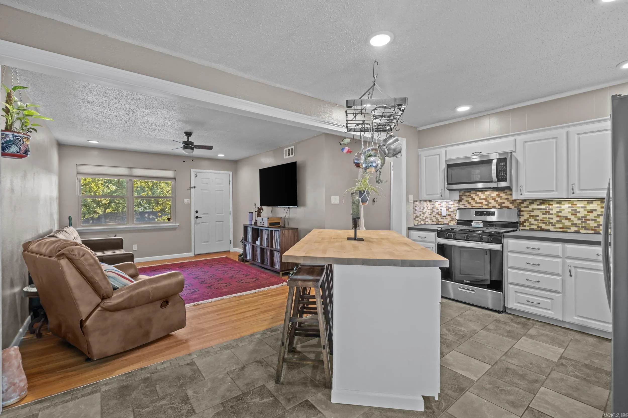 Property at 46  Oakview - Image 8