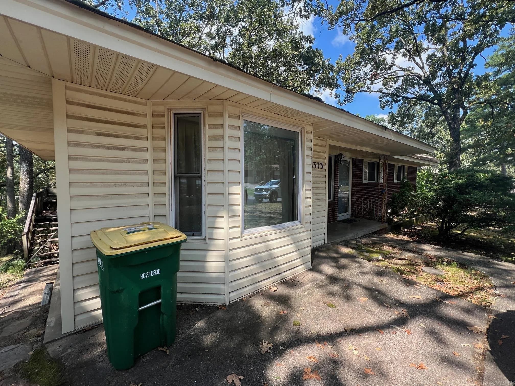 Property at 6313  Iroquois - Image 3