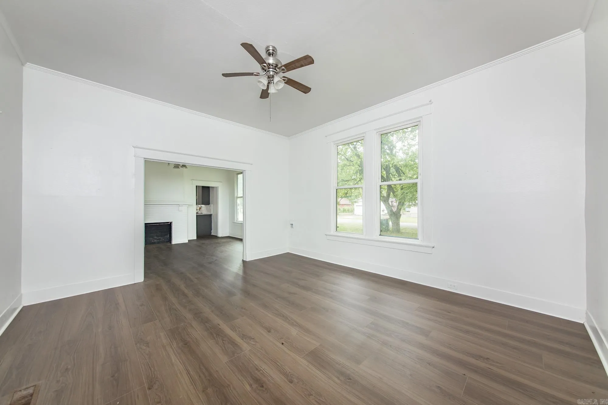 Property at 400 NE 1st - Image 6