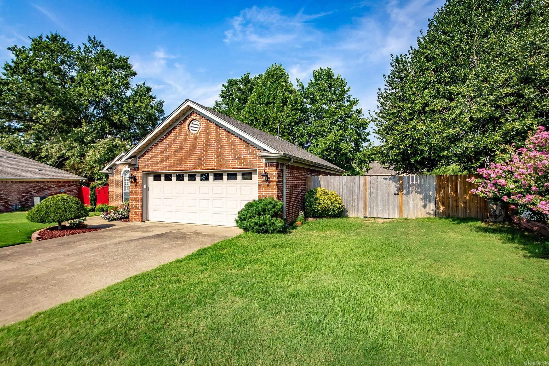 Property at 31  Silverado - Image 3