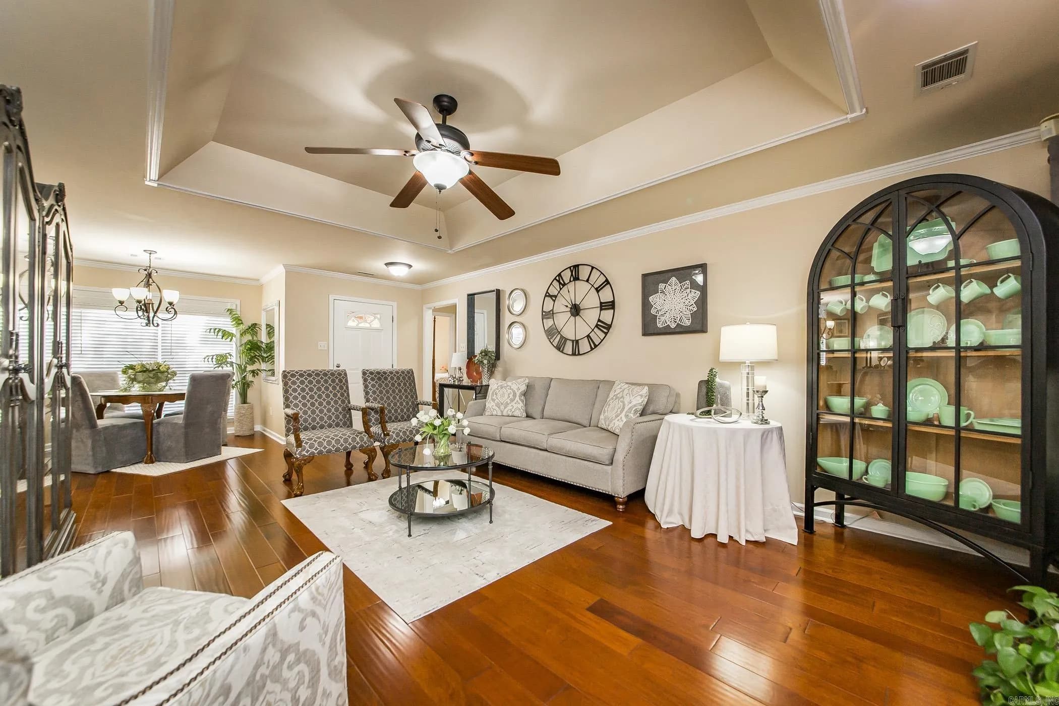 Property at 31  Silverado - Image 9