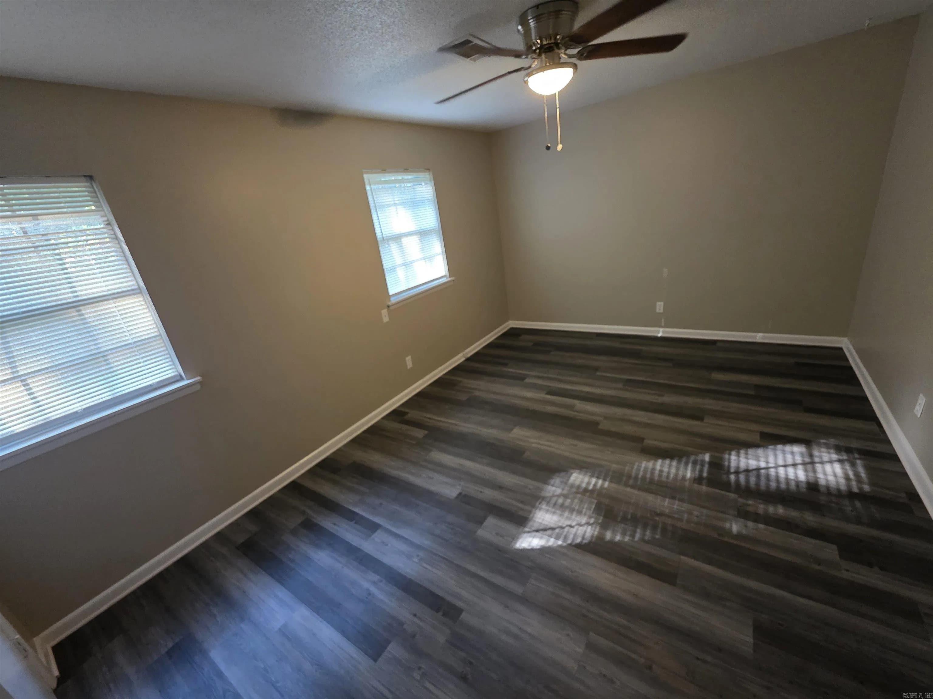 Property at 17  Laramie, B - Image 10