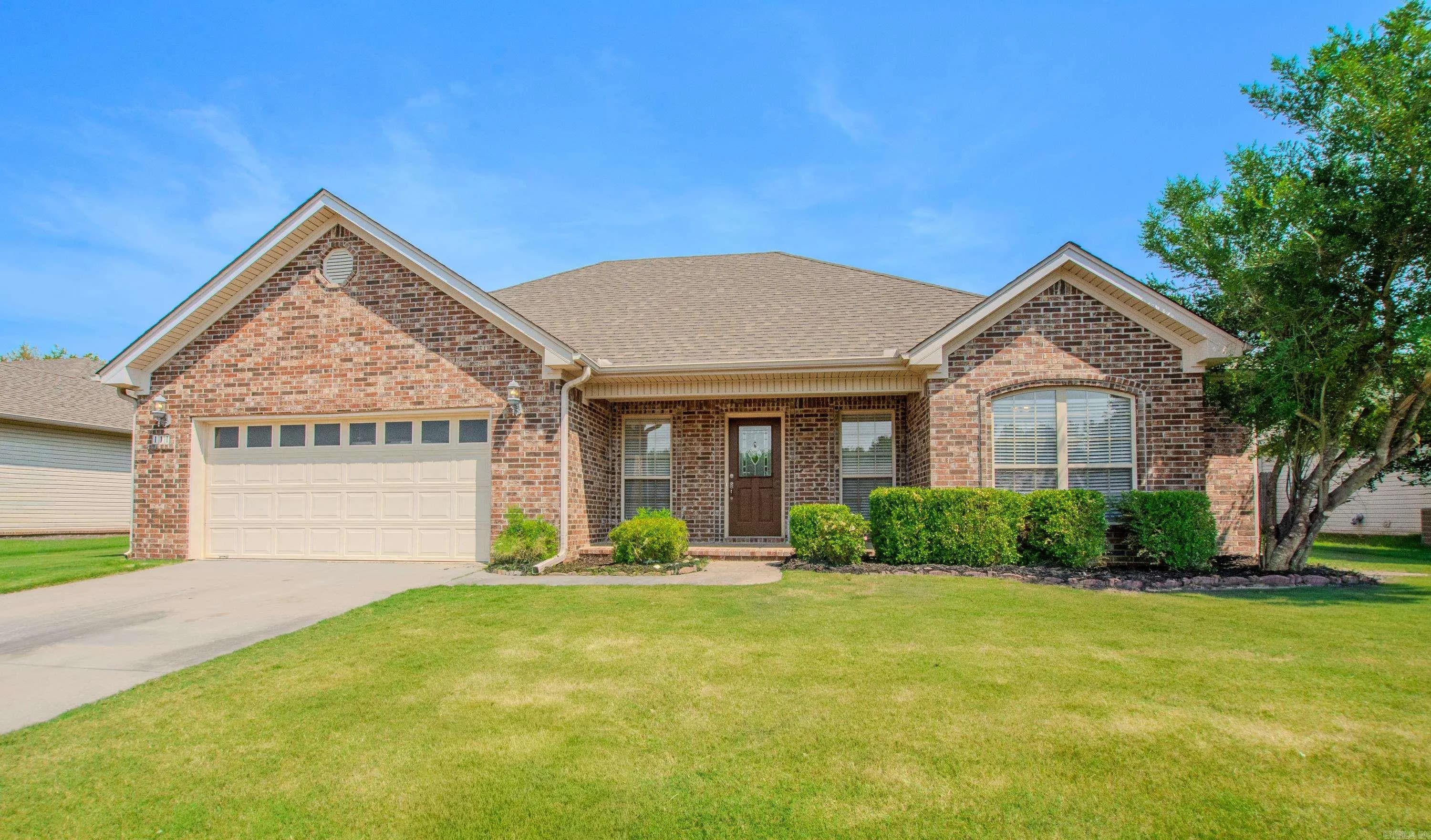 Property at 111  Lariat dr - Image 1