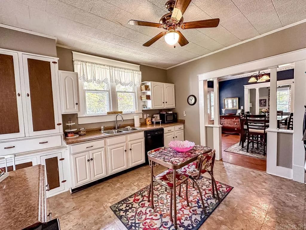 Property at 3524  Aggie - Image 7