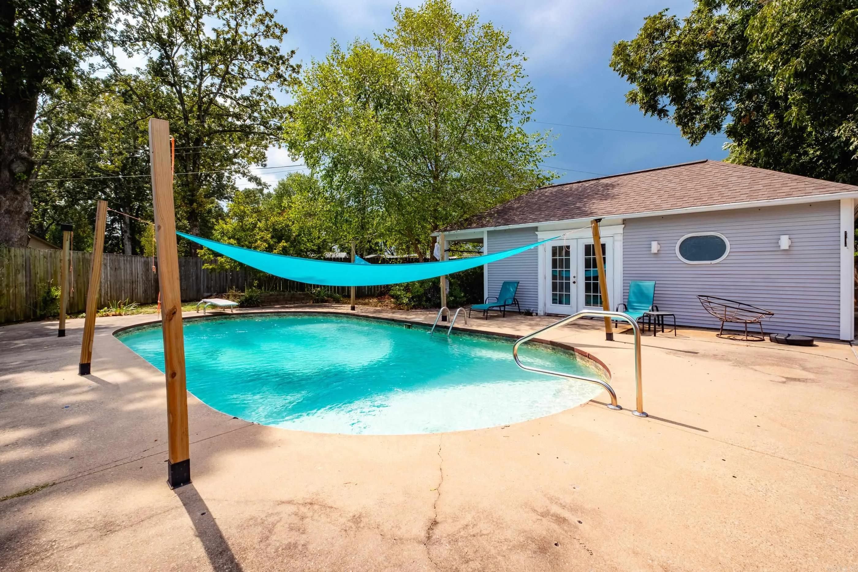 Property at 14  Pamela - Image 38