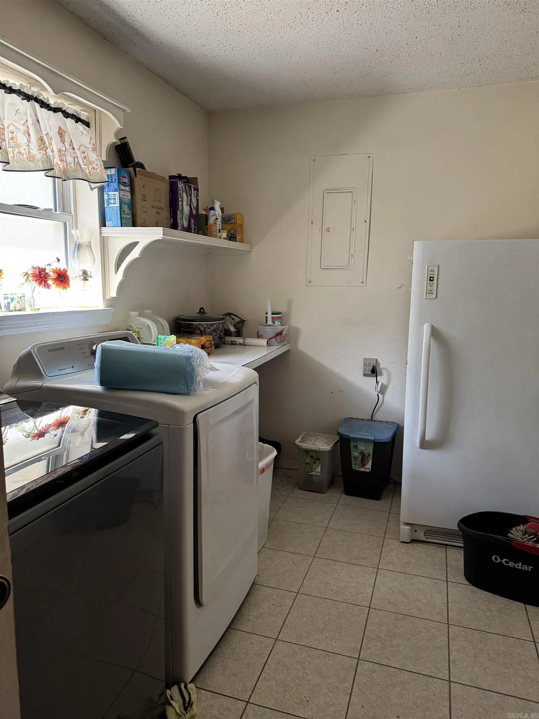 Property at 591  Valarie ln - Image 11