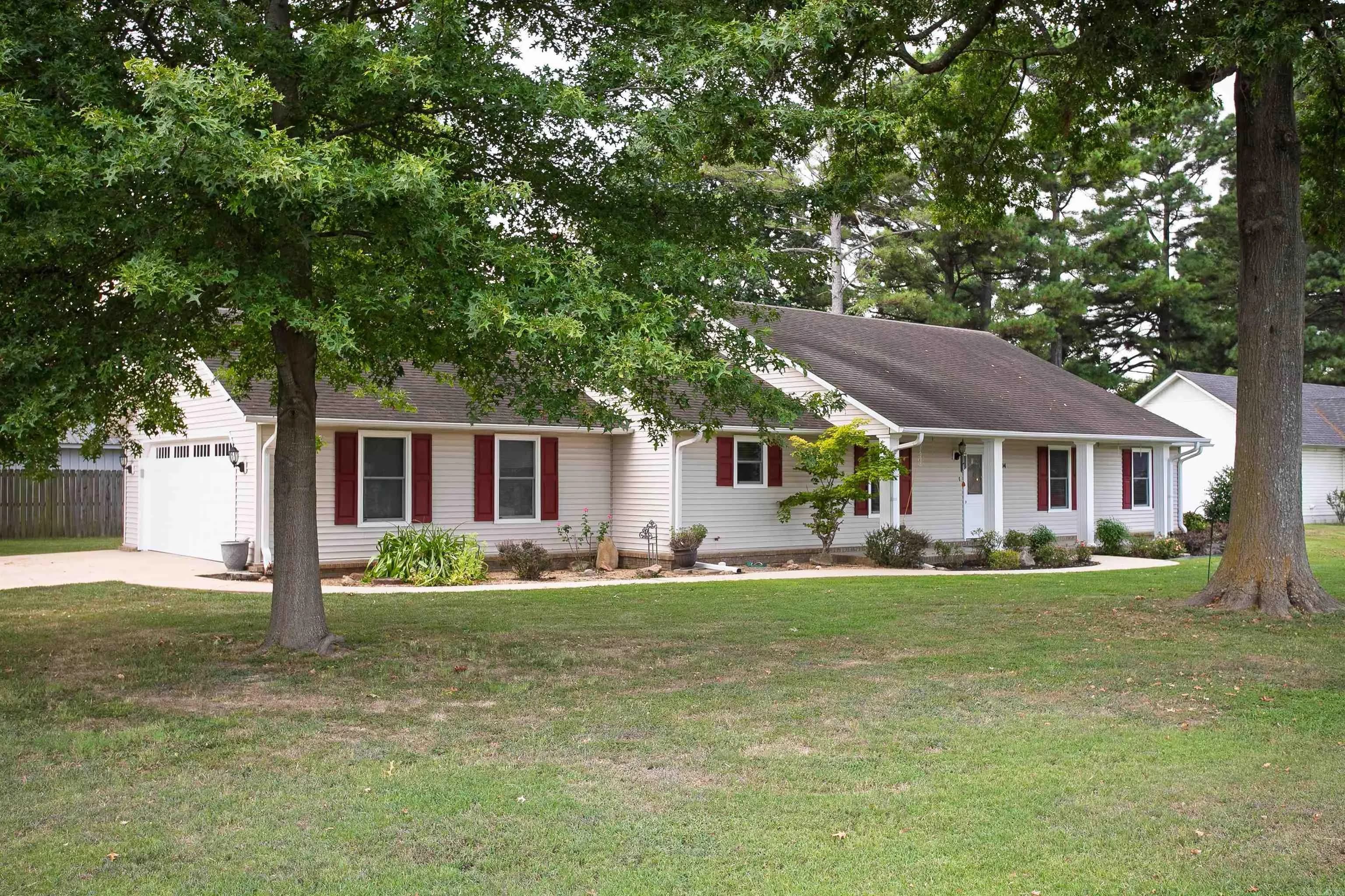 Property at 604  Bogil - Image 1