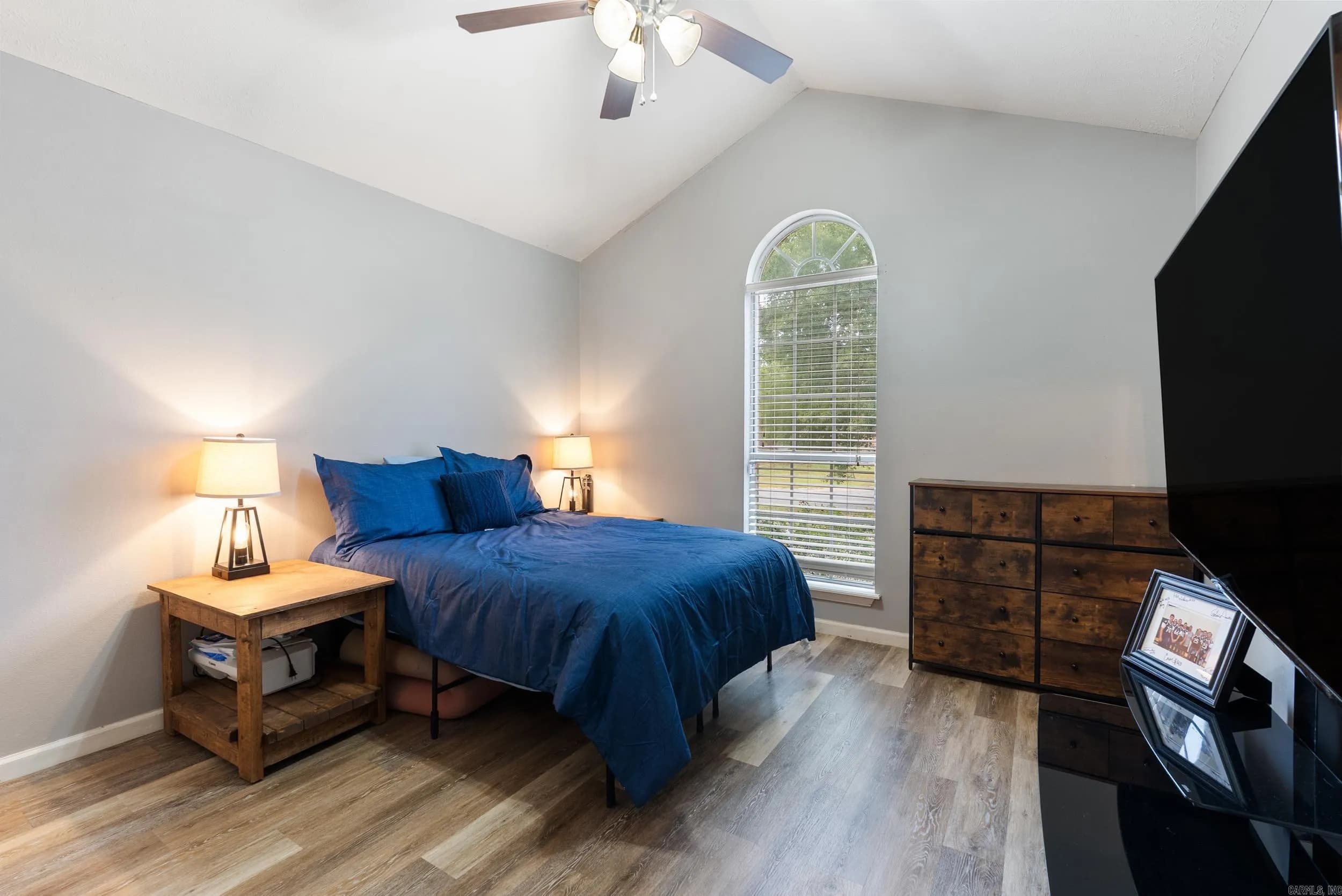 Property at 4640  Oregon - Image 21