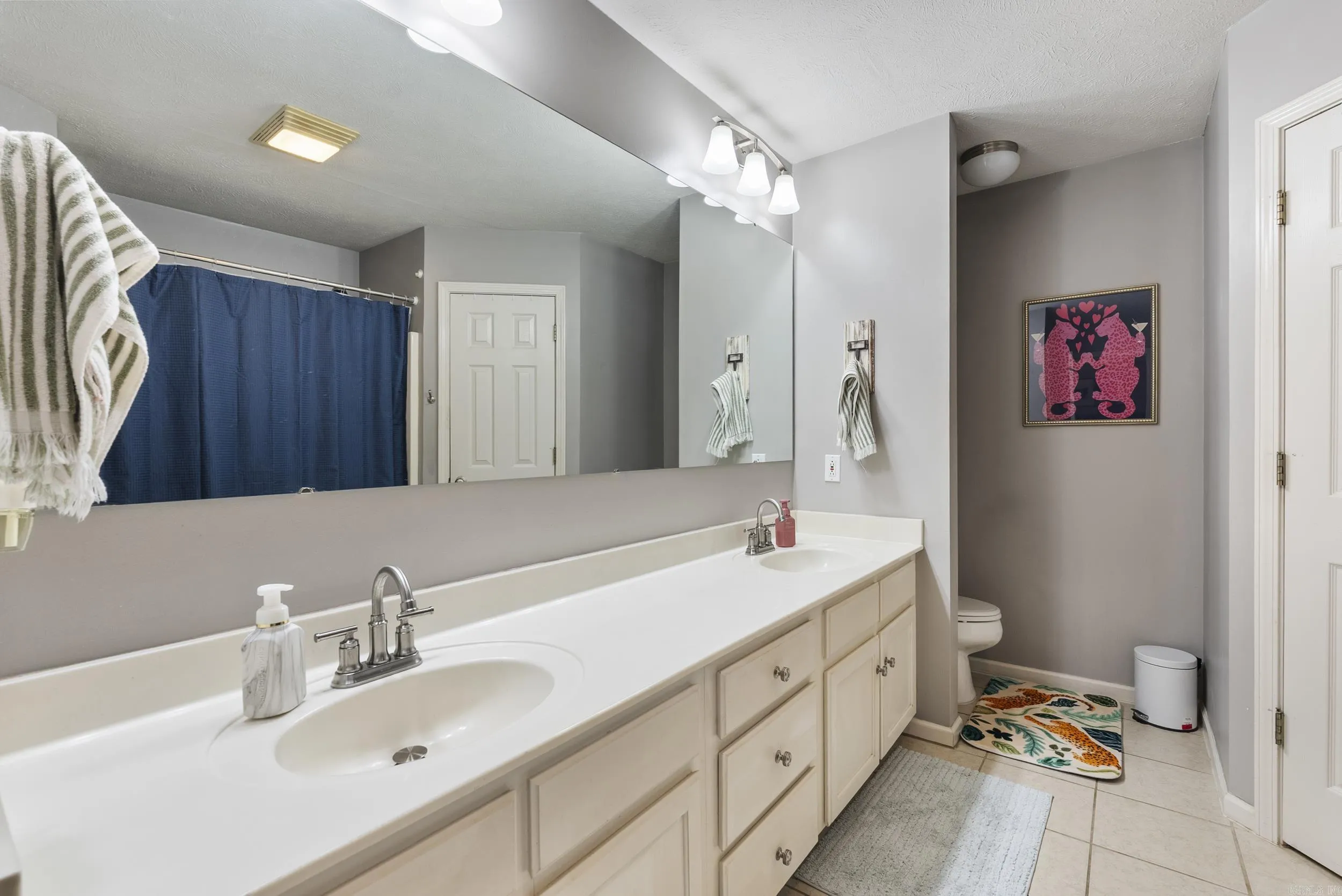 Property at 4640  Oregon - Image 9