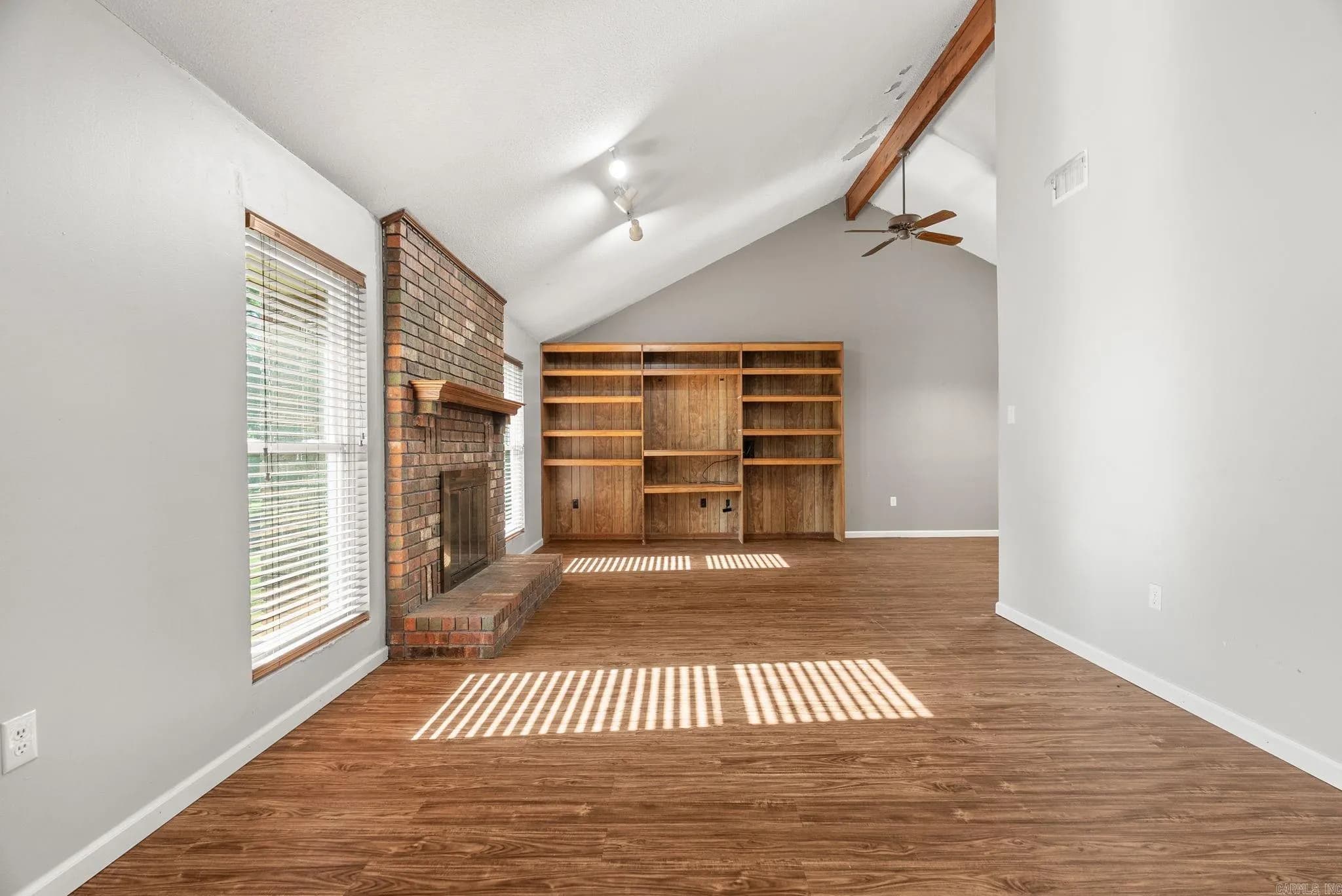 Property at 5  Flintstone - Image 6