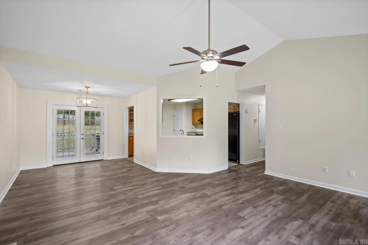 Property at 2976  Spring ct - Image 9
