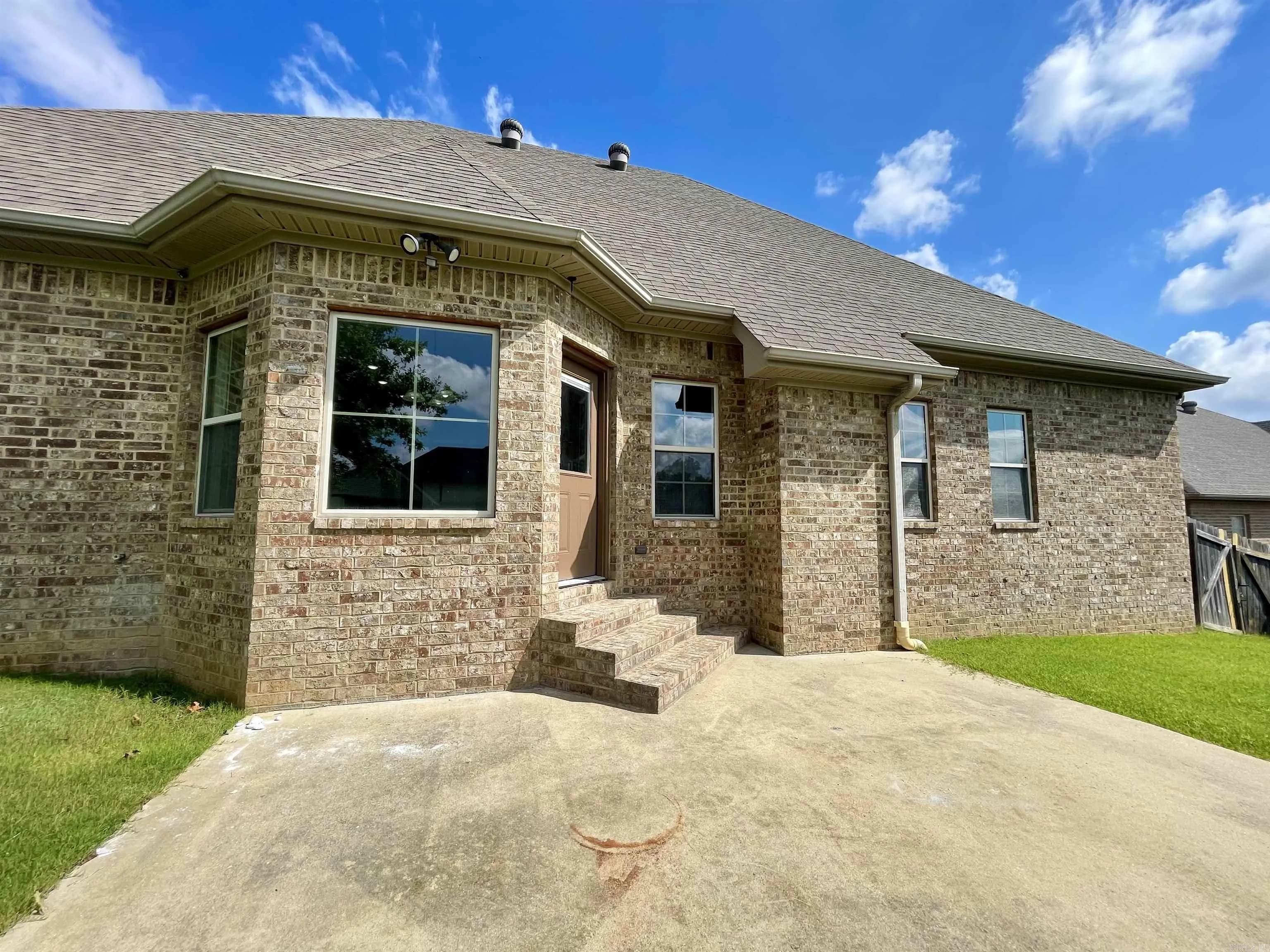 Property at 1499  Sullivan - Image 42