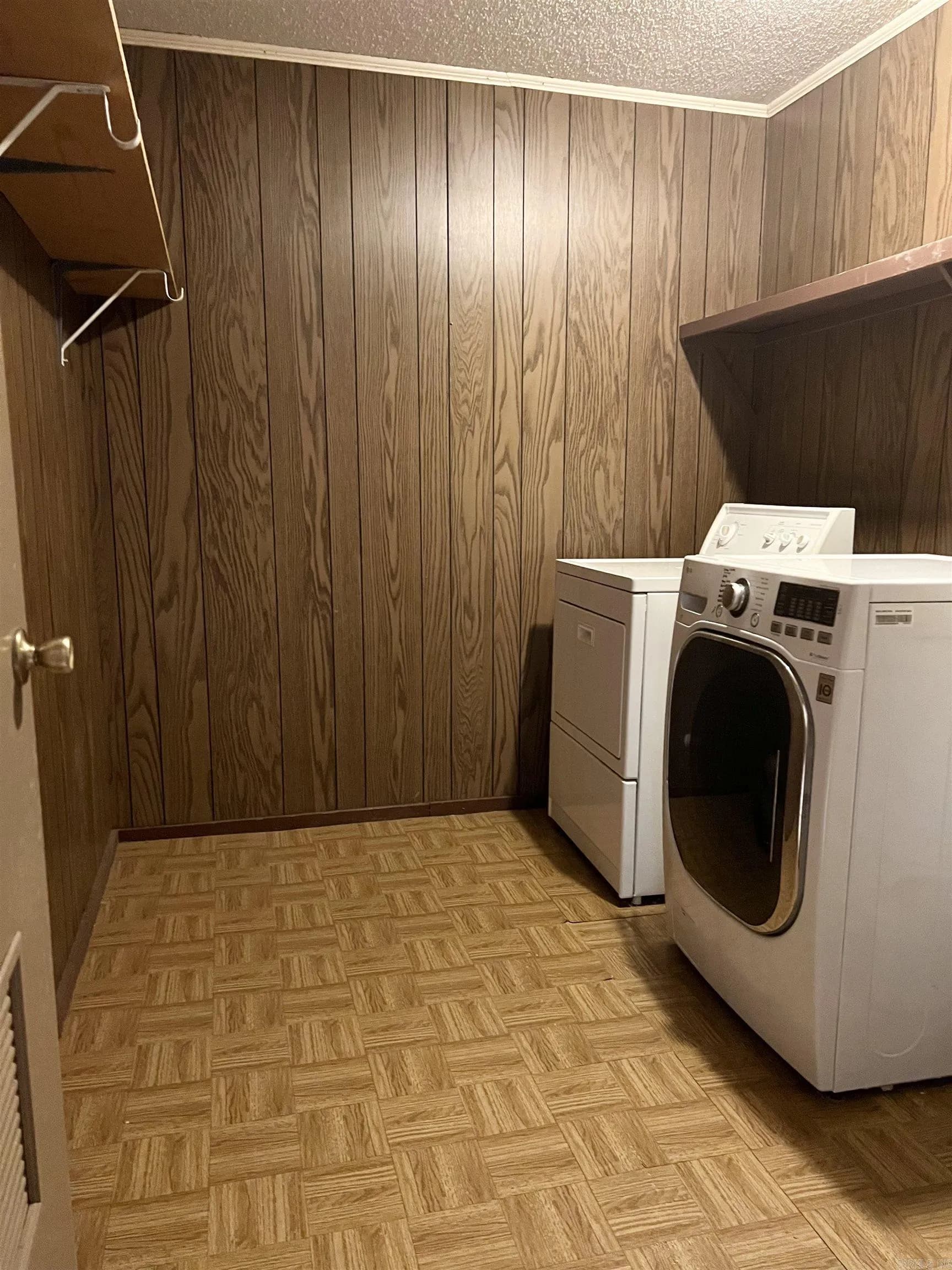 Property at 541  Palisade - Image 11