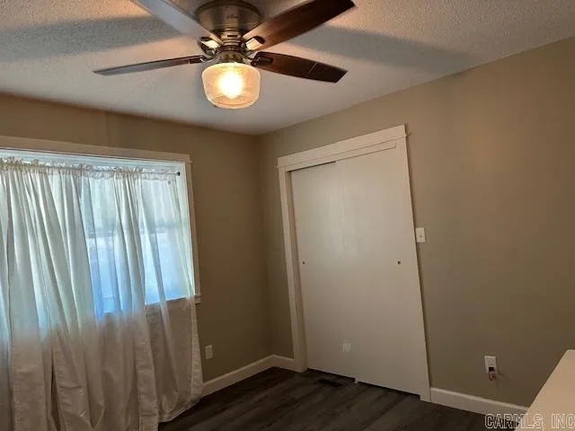 Property at 119  Conway - Image 11
