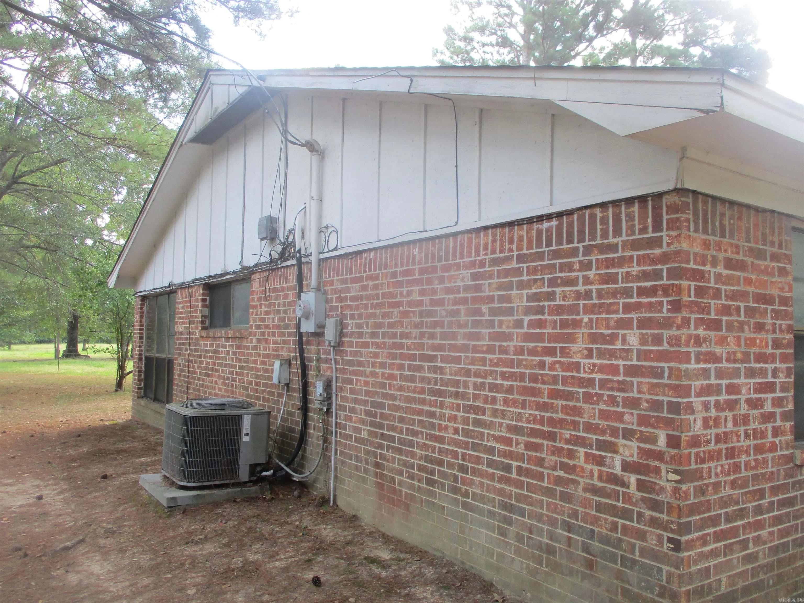 Property at 2611  Hixon - Image 3
