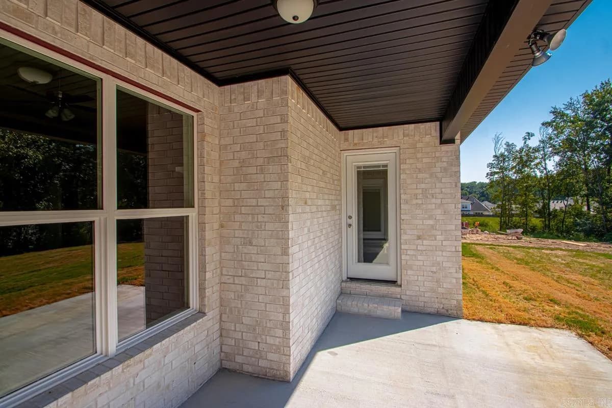Property at 2724 E Maryland - Image 35