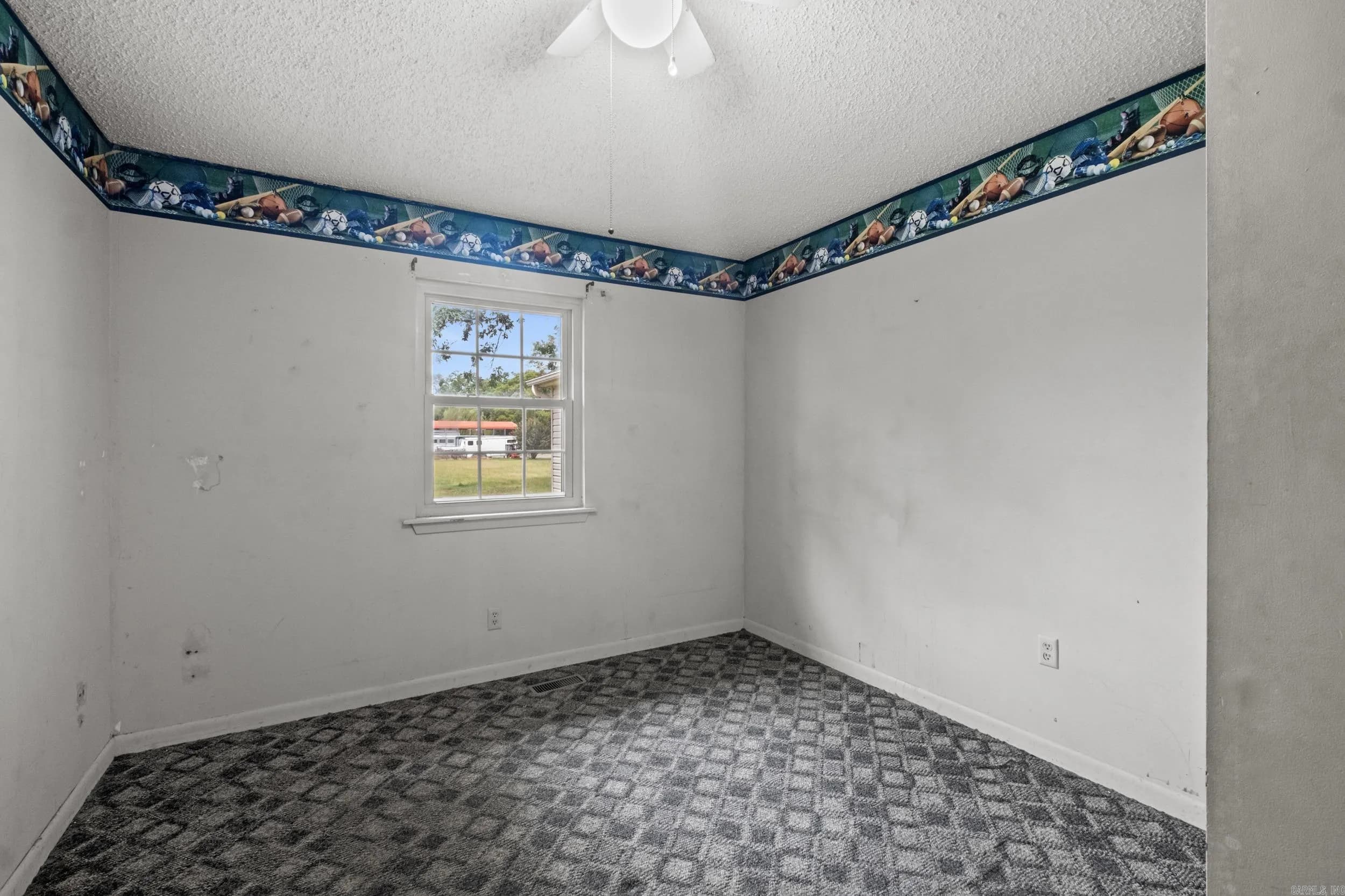 Property at 1005 N Walkers corner - Image 15