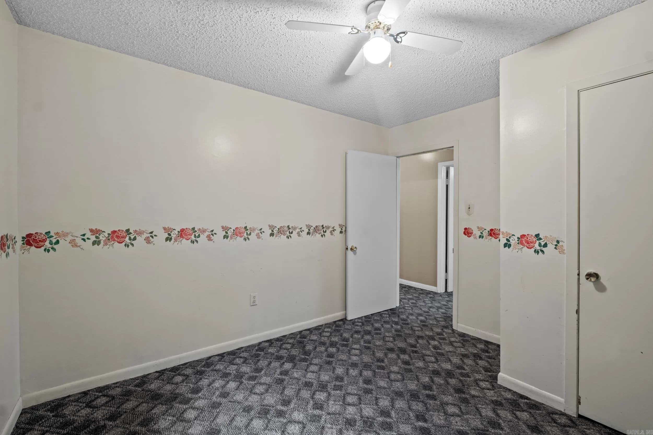Property at 1005 N Walkers corner - Image 19