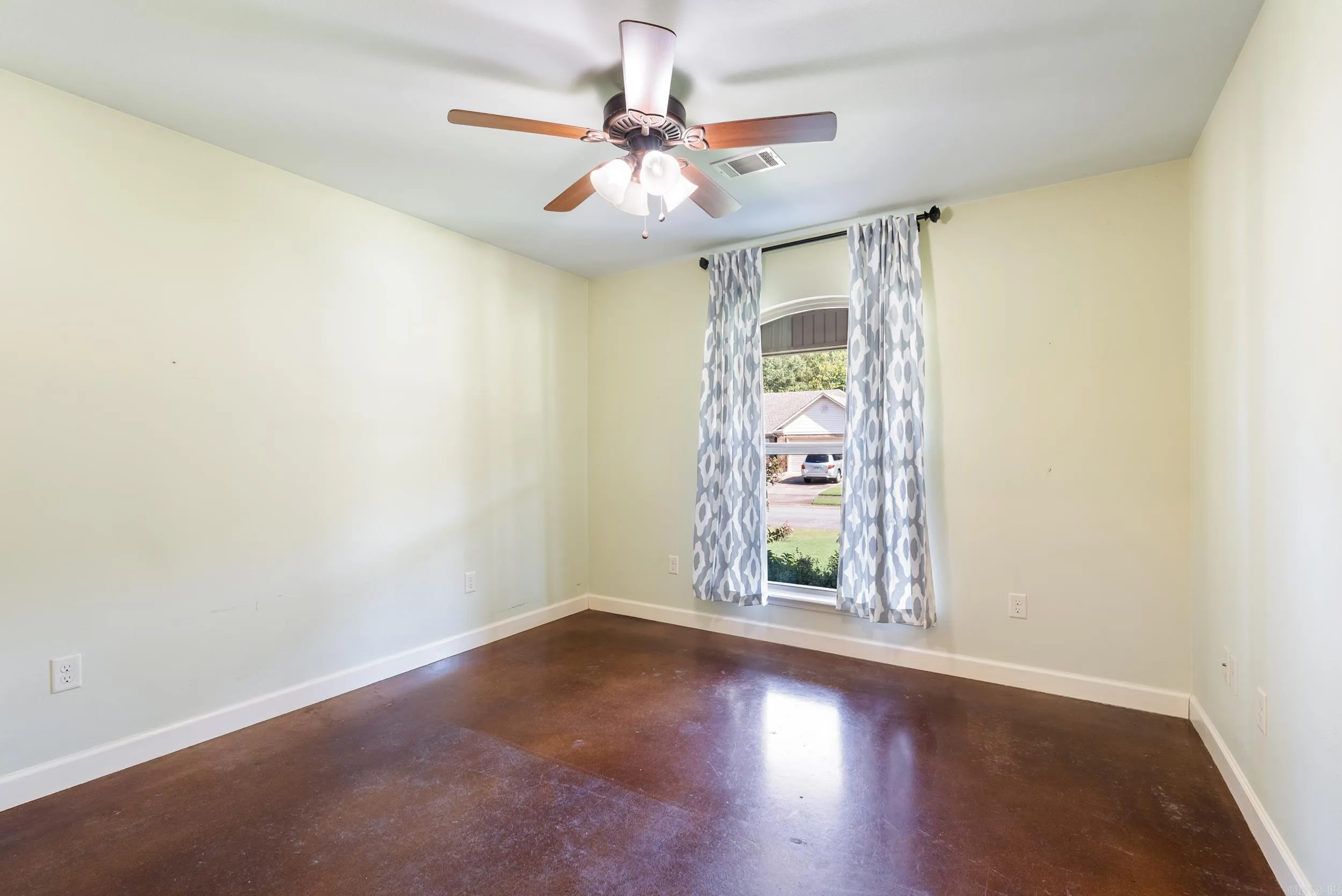 Property at 20  Brentwood - Image 20