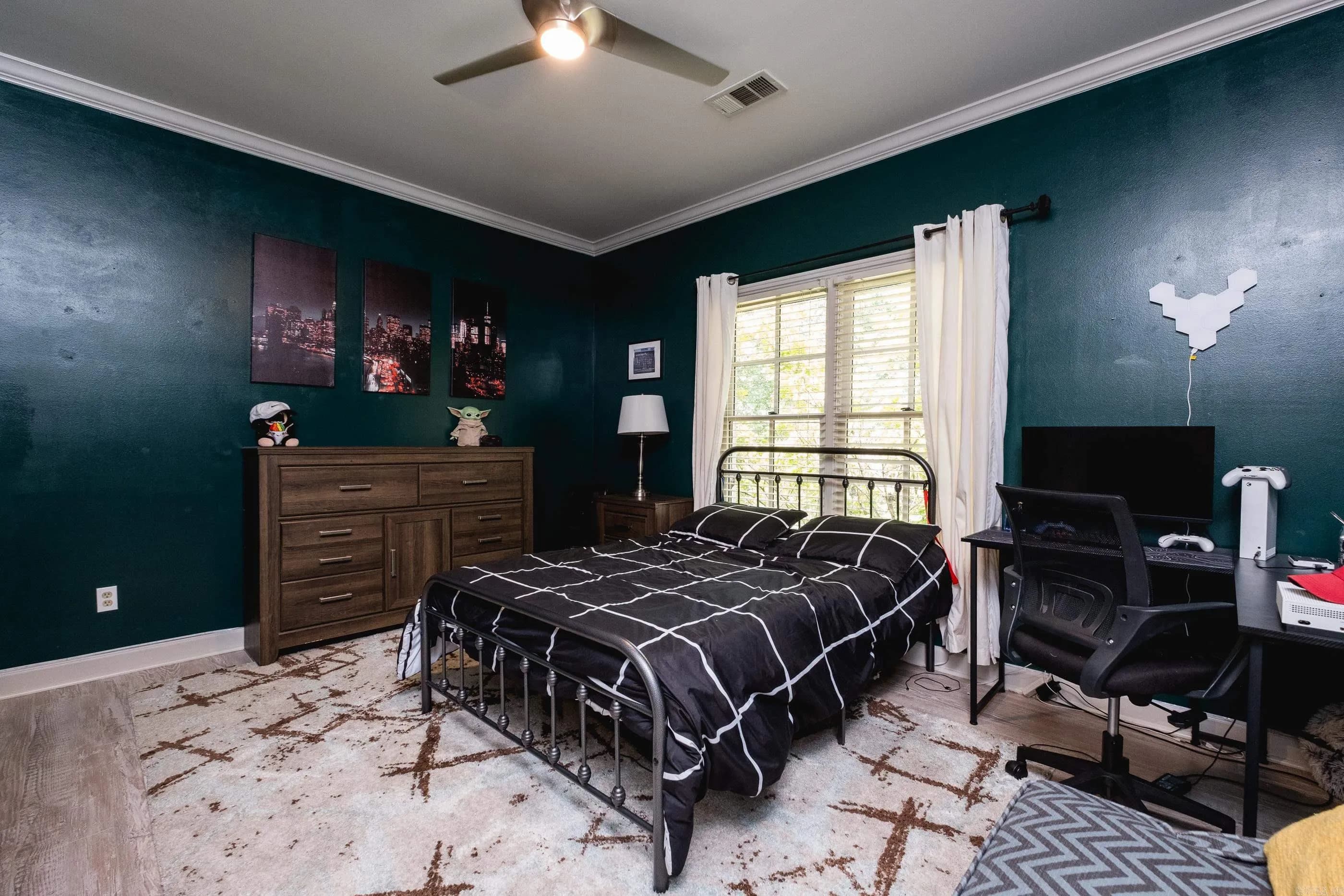 Property at 200  Sologne - Image 33