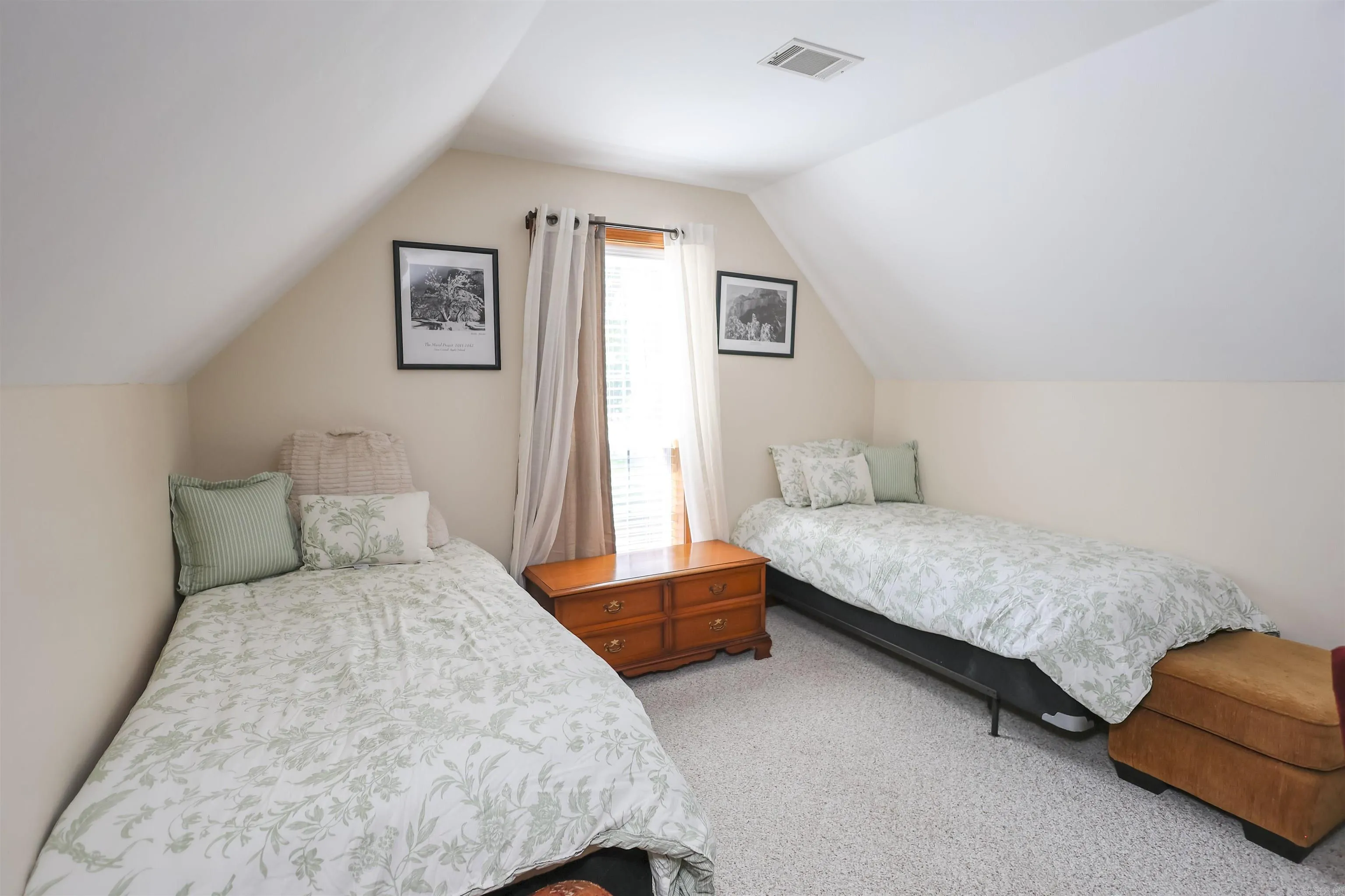 Property at 106  Apple blossom - Image 35