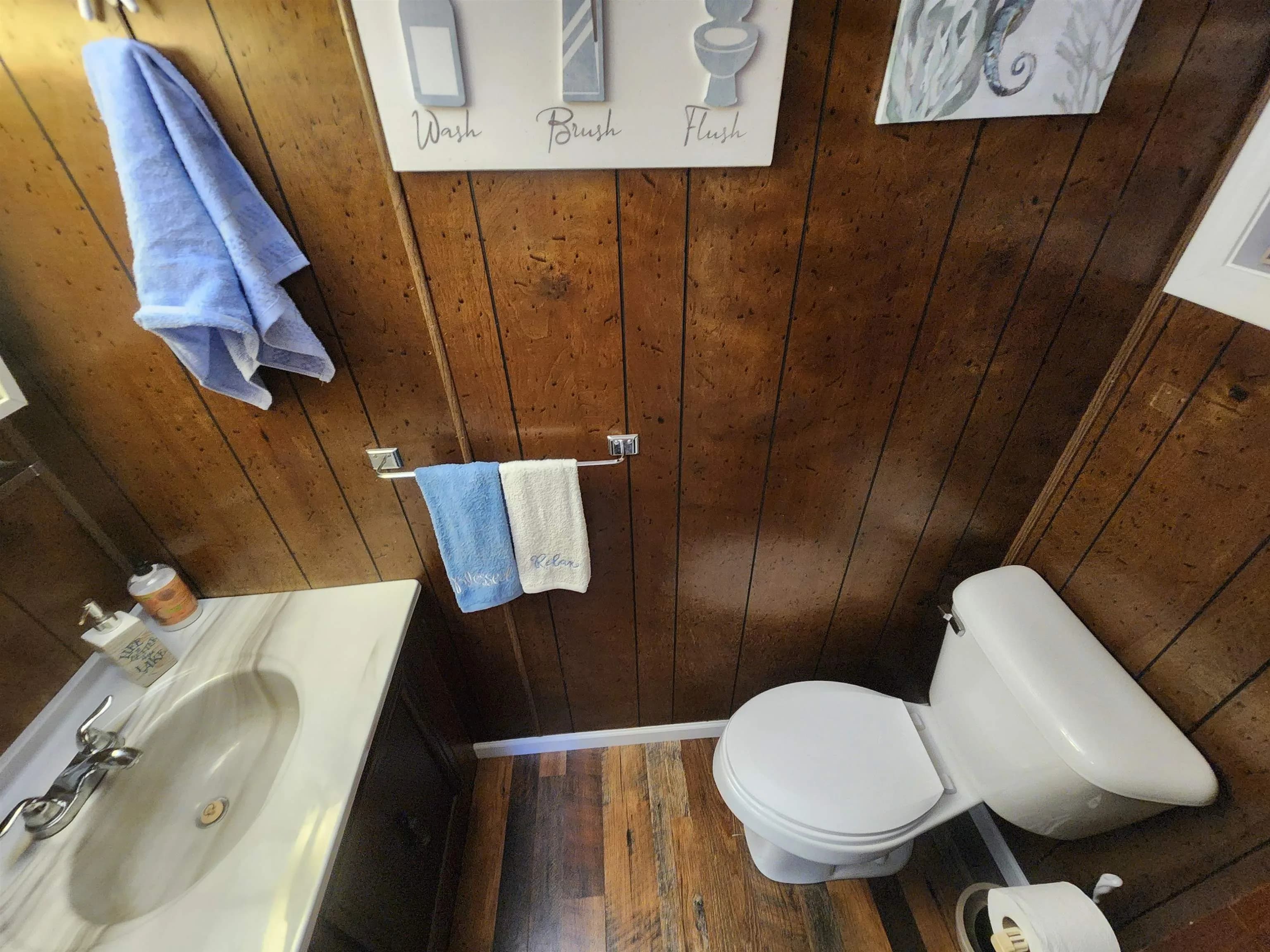 Property at 43 E Lakeshore - Image 24