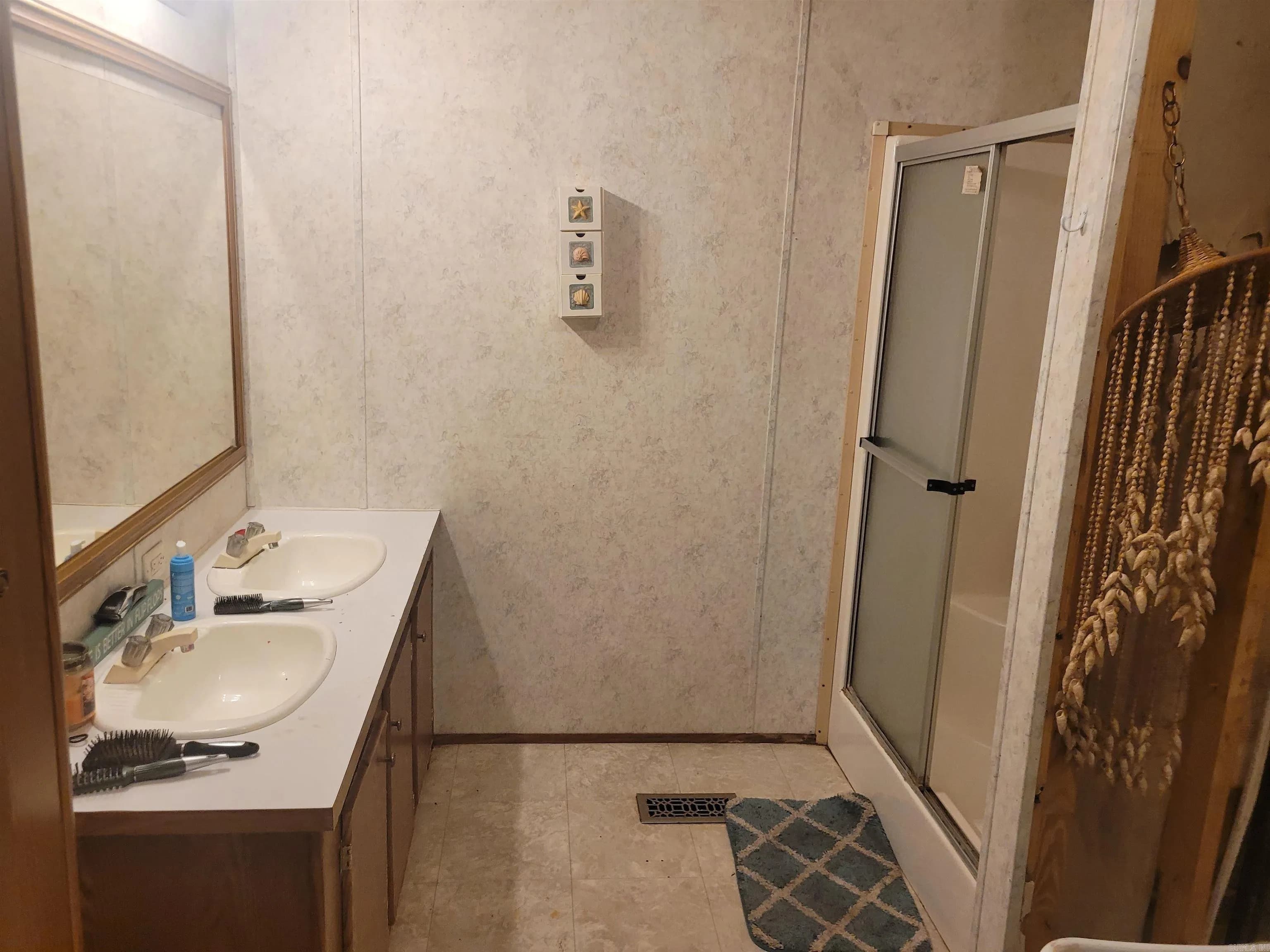 Property at 3691 E Stateline rd - Image 7