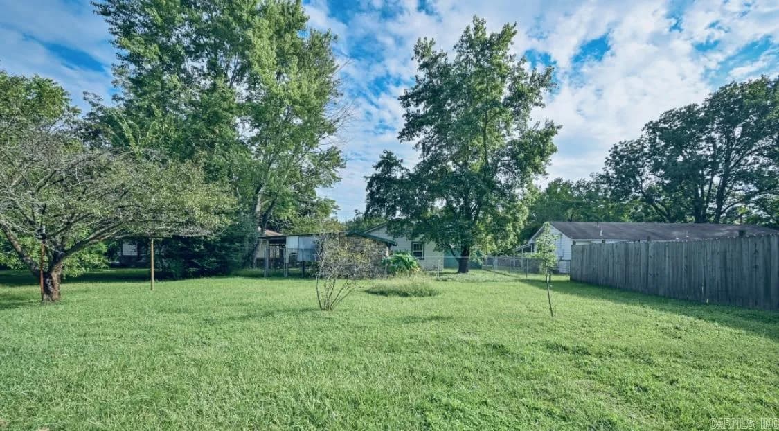 Property at 1105  Oak grove - Image 26